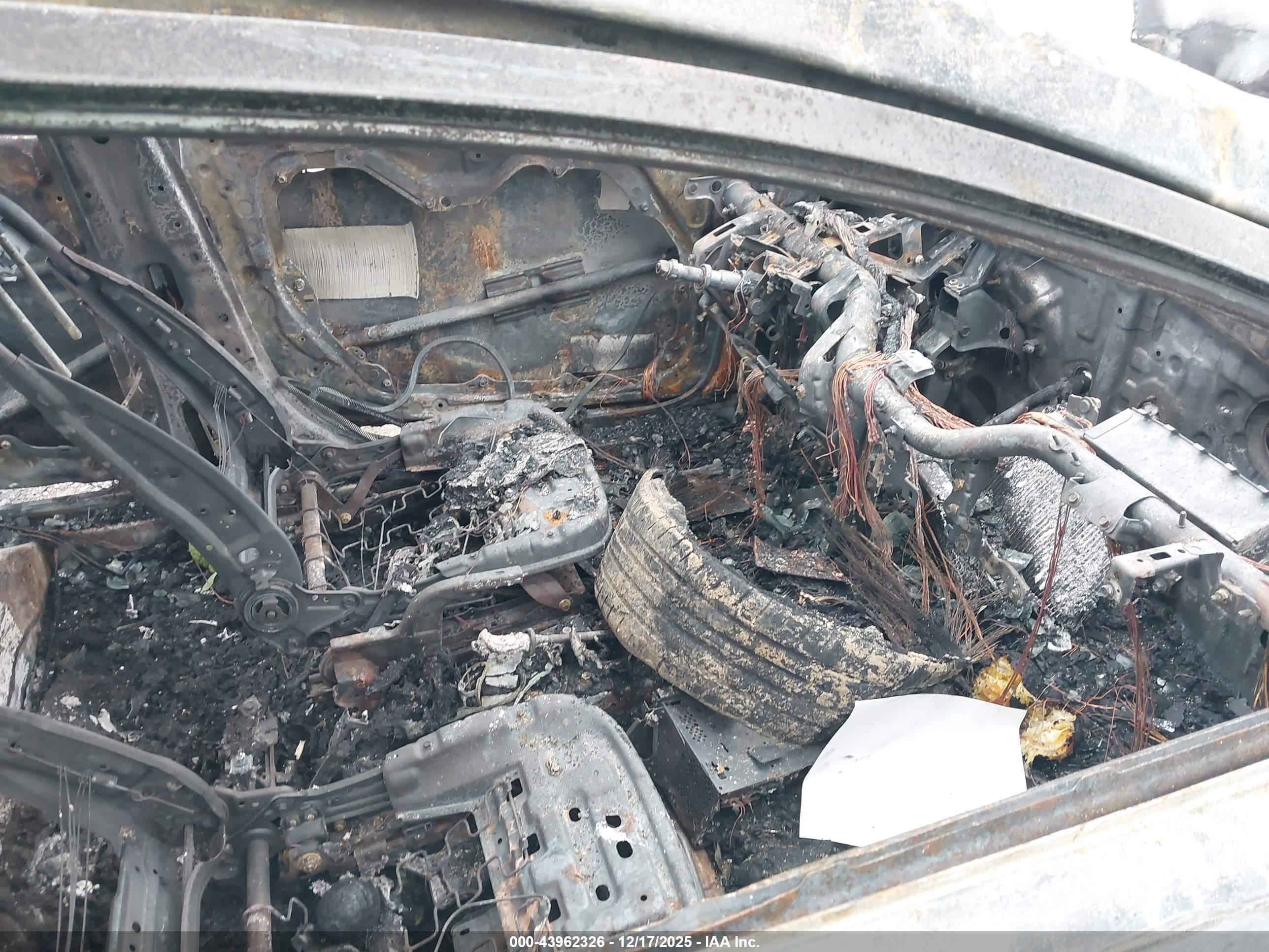 HYUNDAI ELANTRA image 5