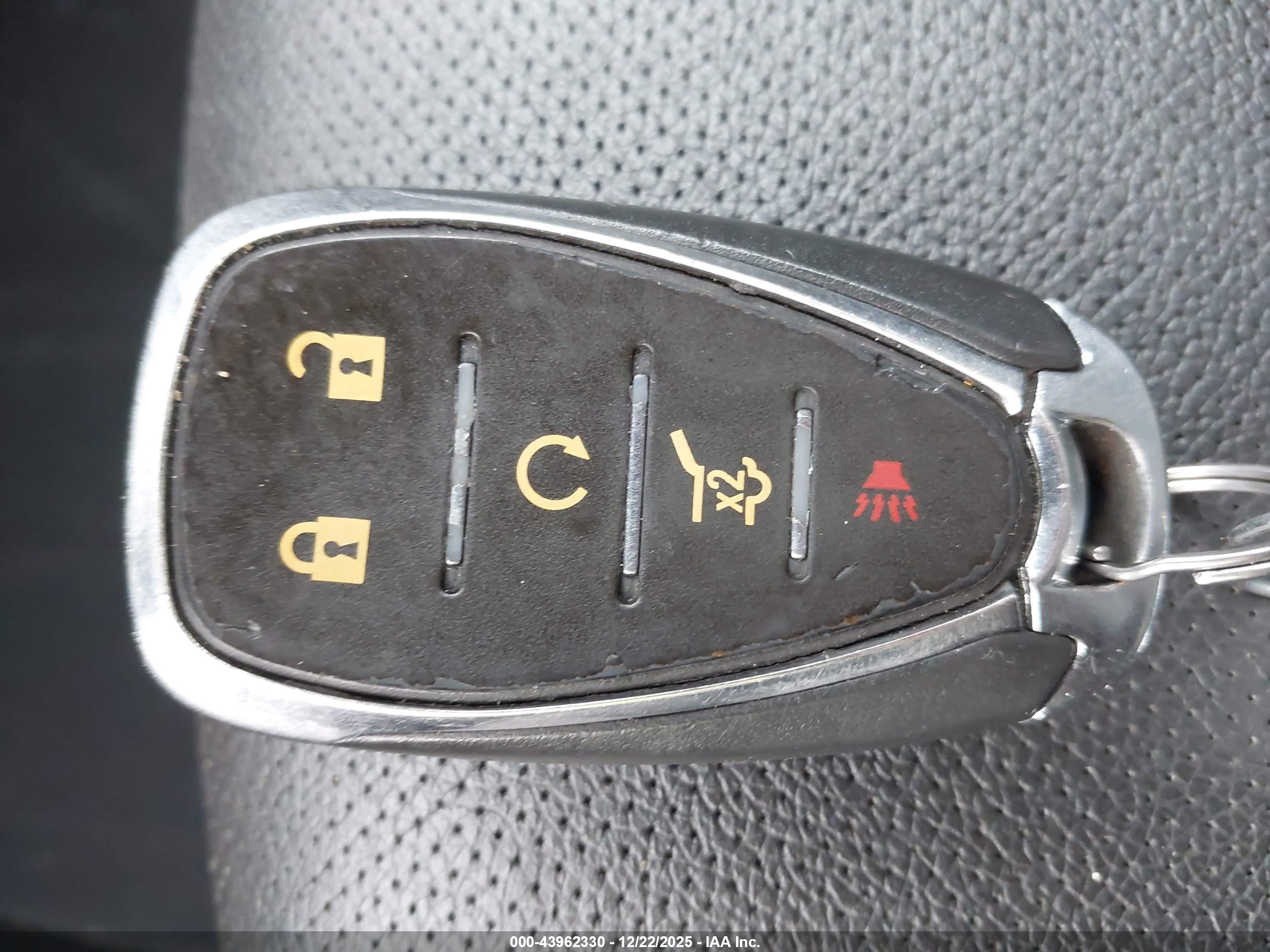 CHEVROLET EQUINOX image 11