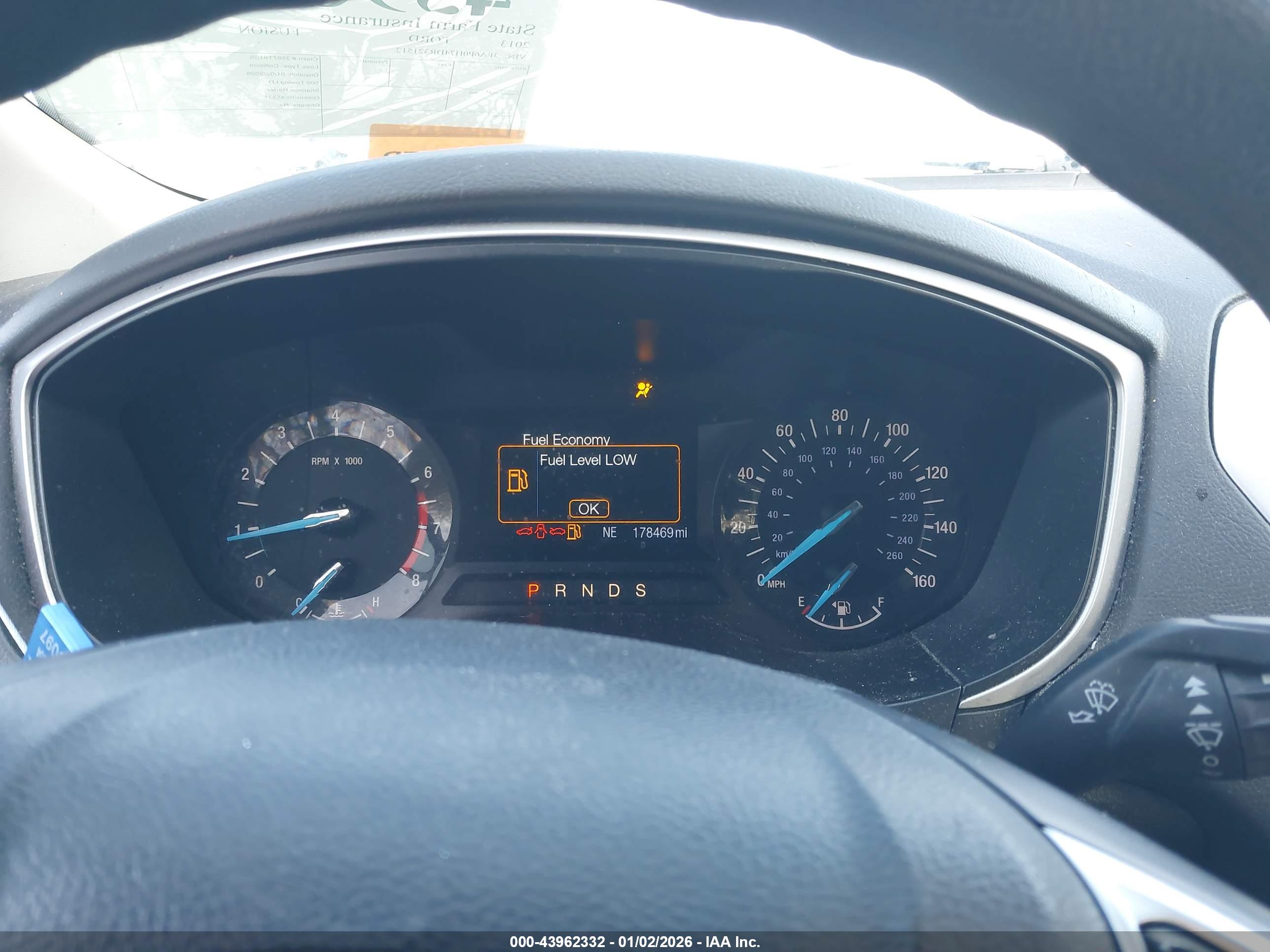 FORD FUSION image 7