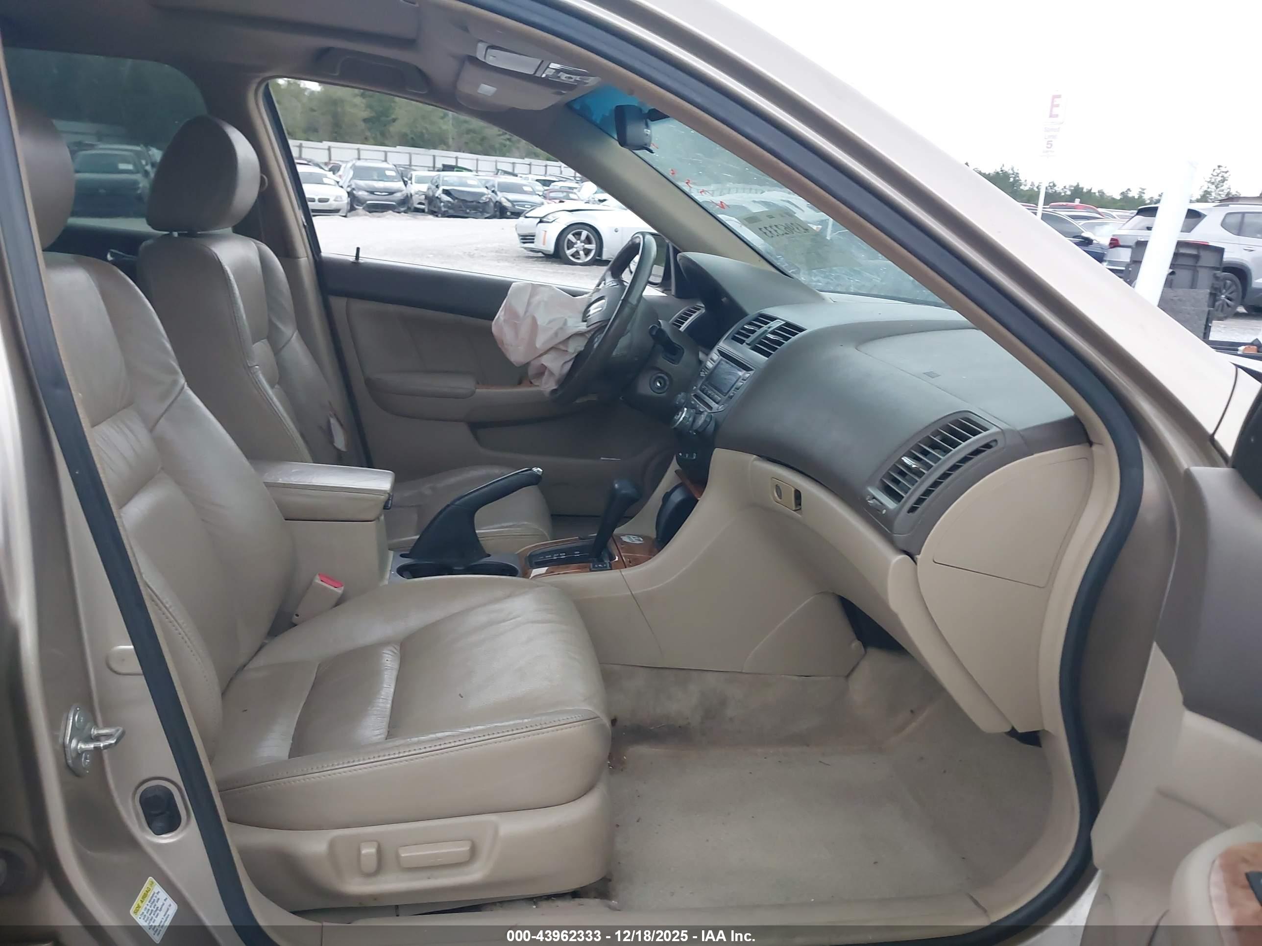 HONDA ACCORD image 5