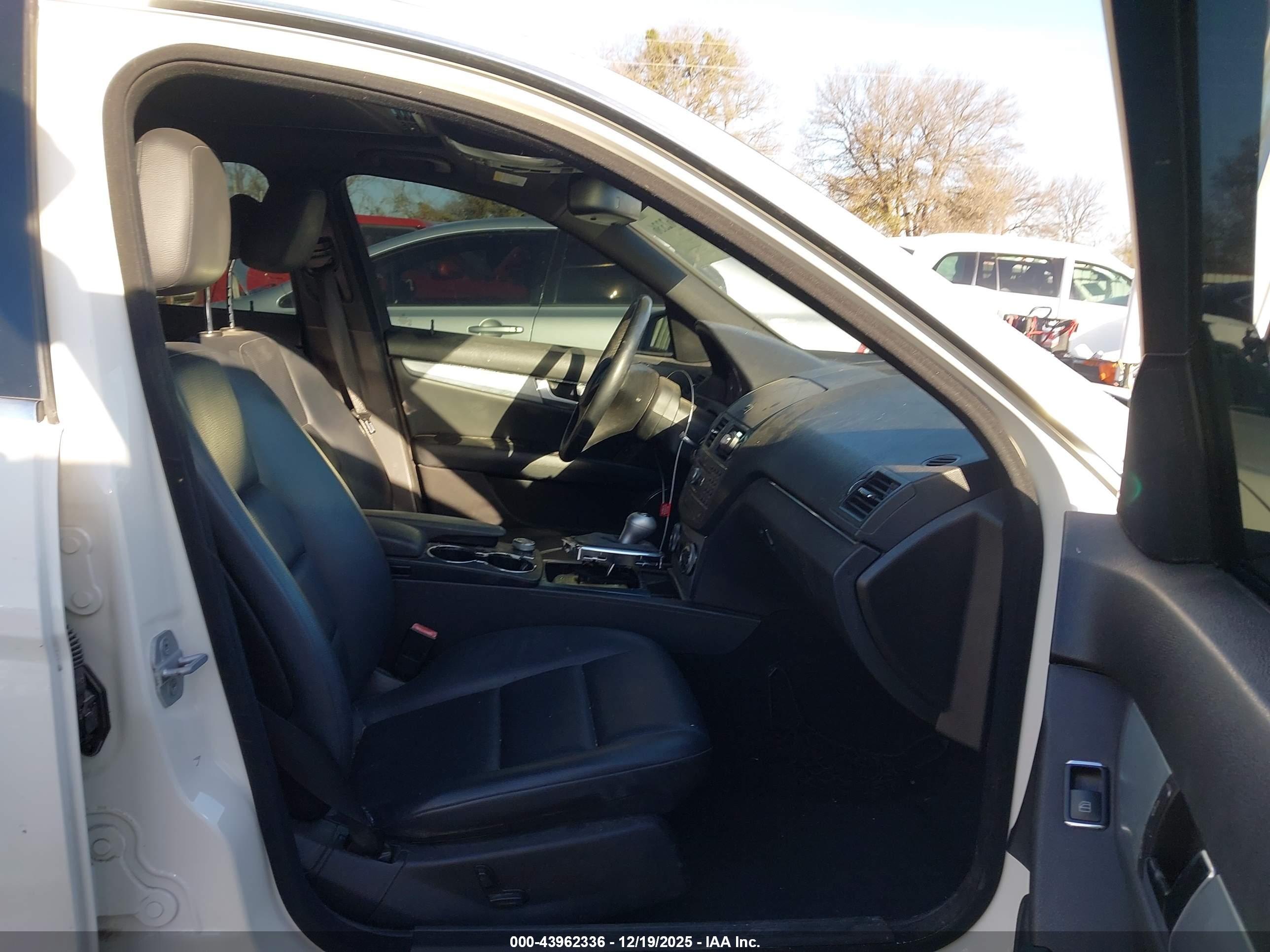 MERCEDES-BENZ C image 5