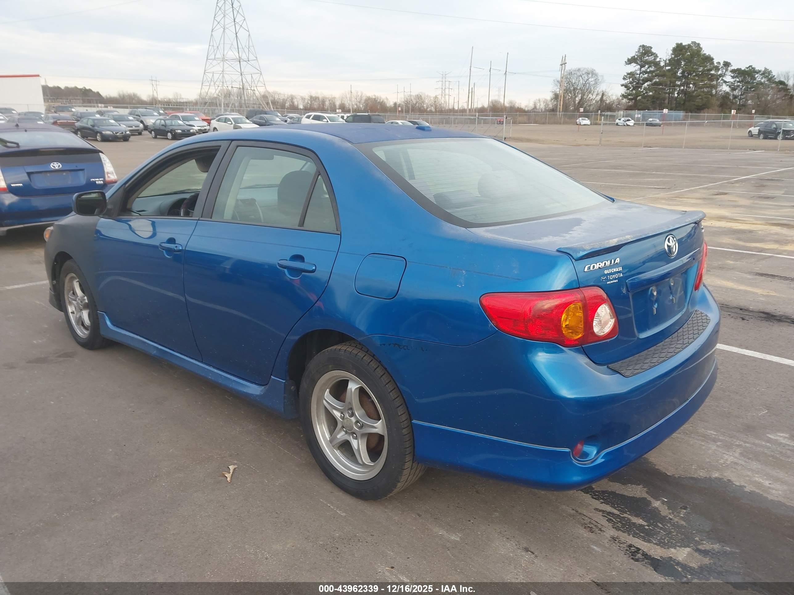 TOYOTA COROLLA image 3