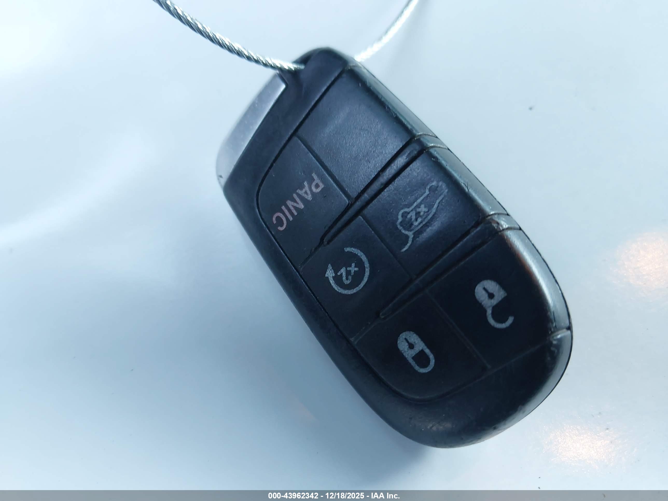 JEEP GRAND image 11