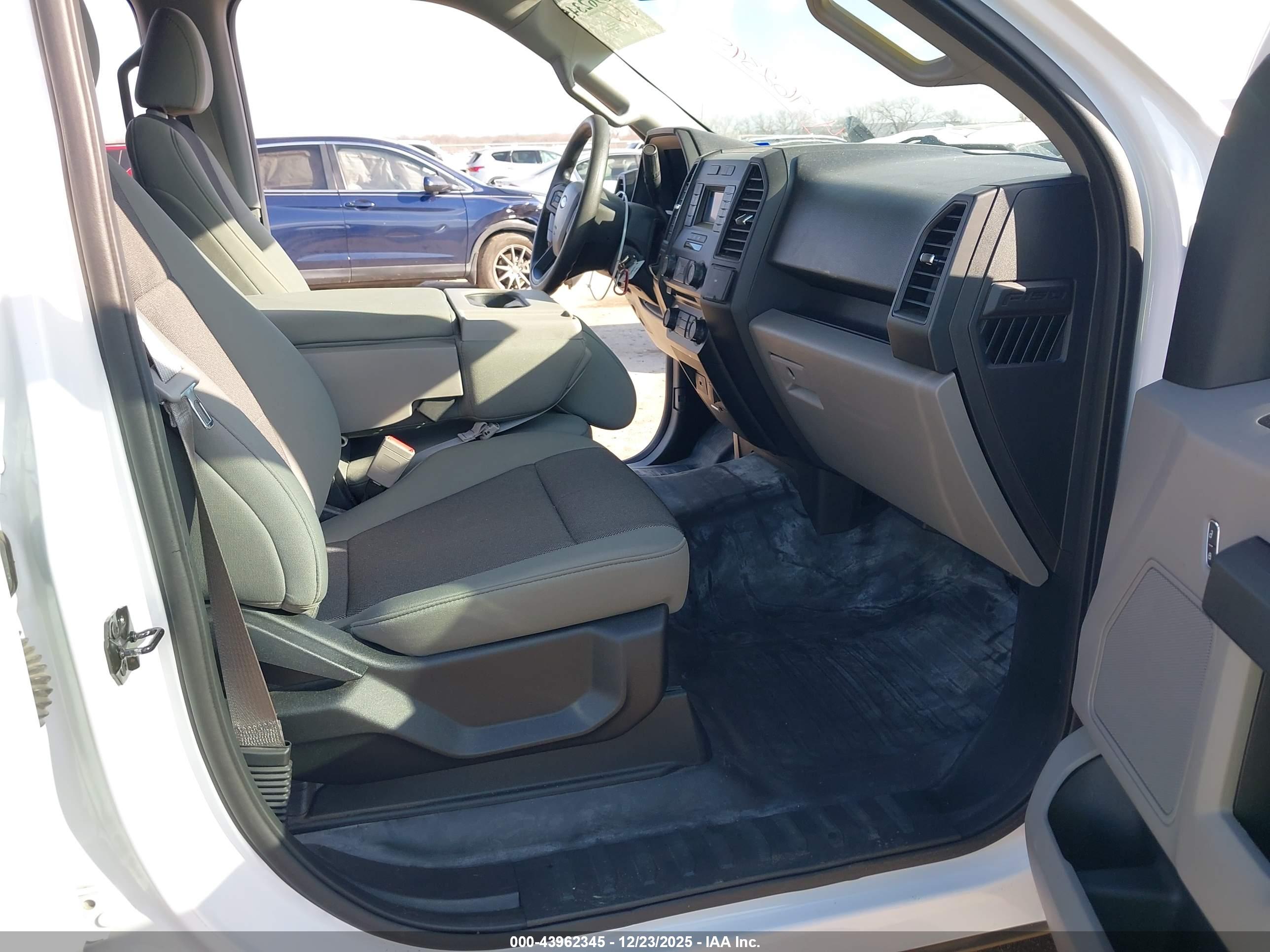 FORD F-150 image 5