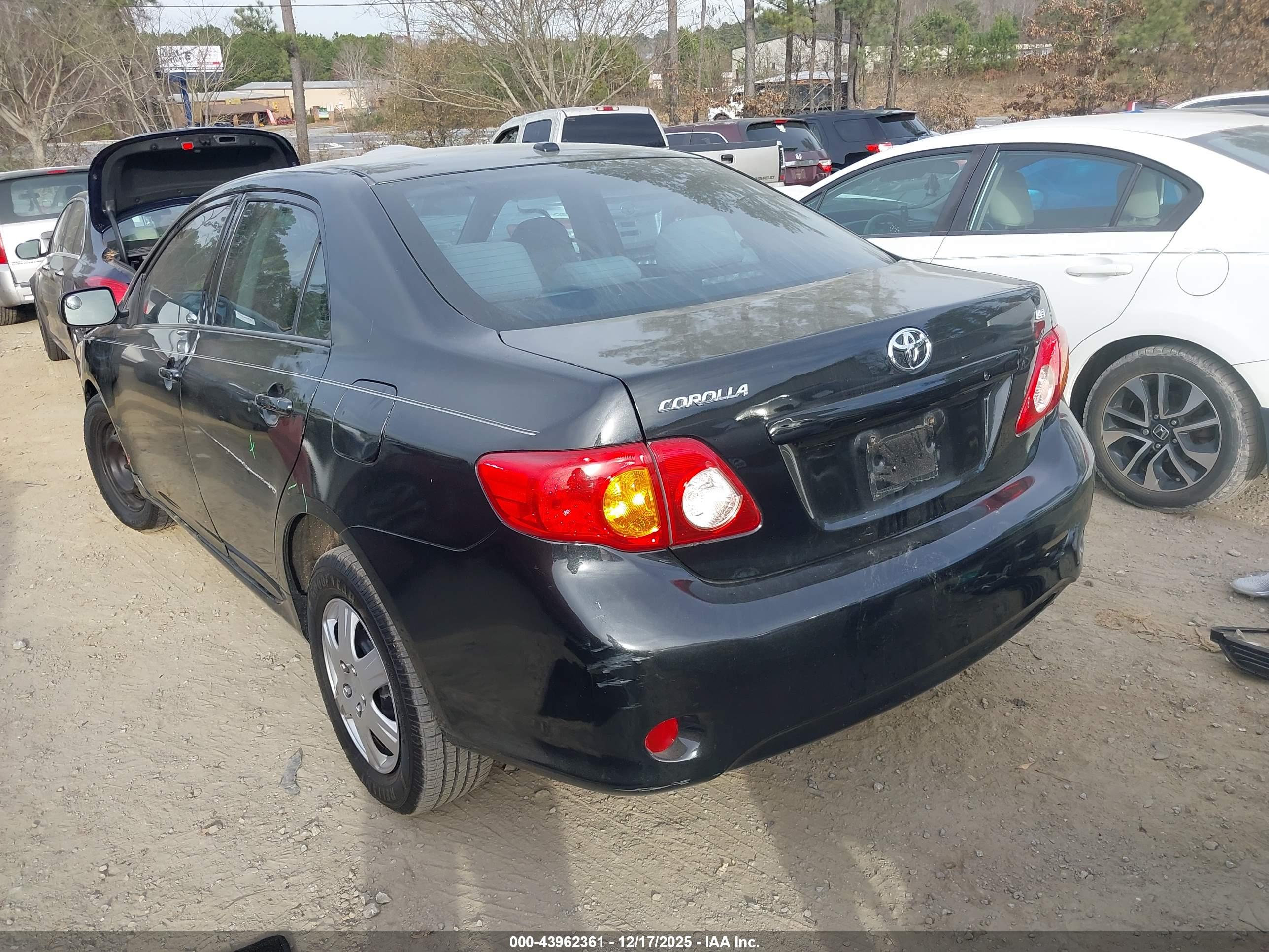 TOYOTA COROLLA image 3