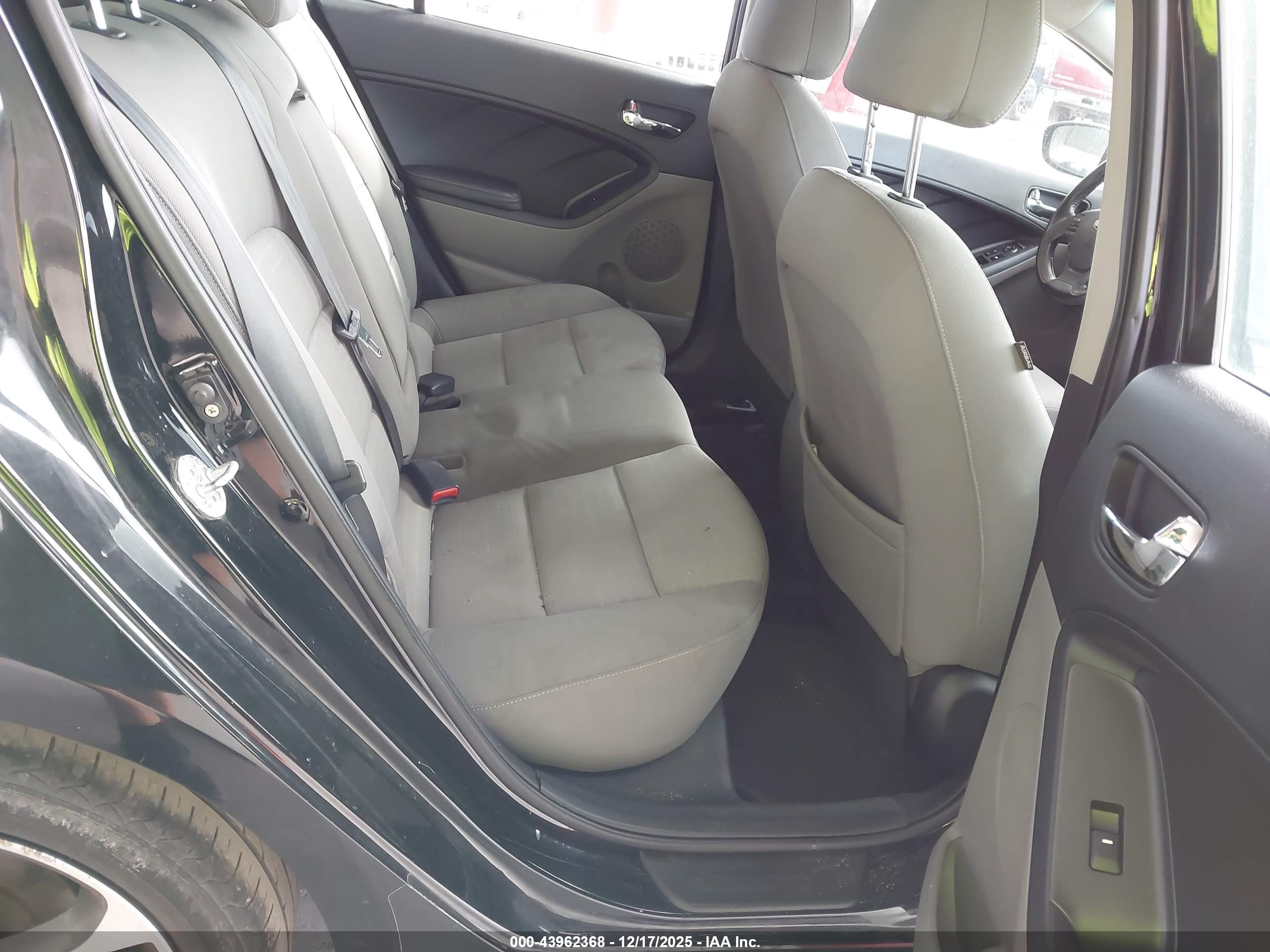KIA FORTE image 8
