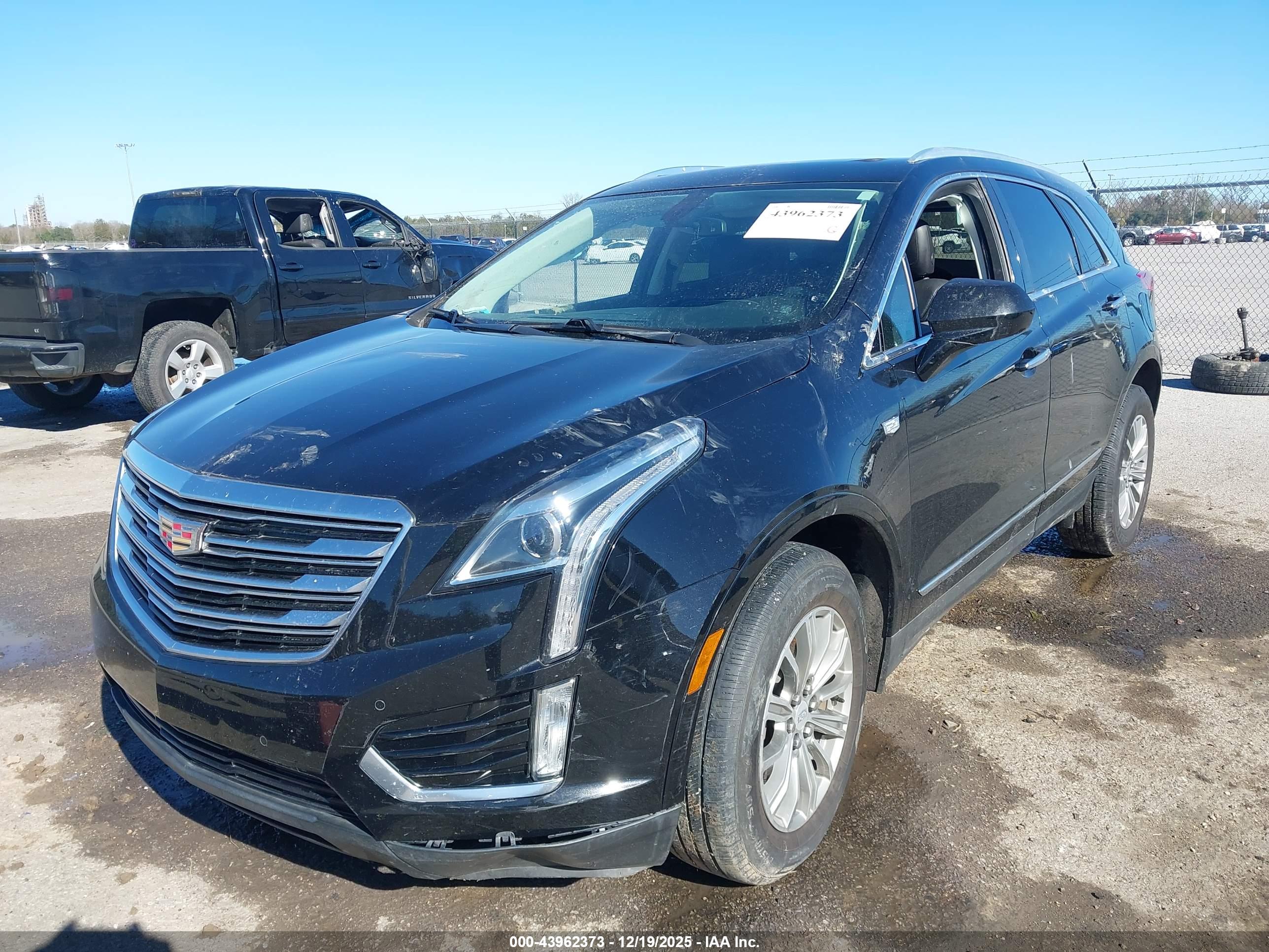 CADILLAC XT5 image 2