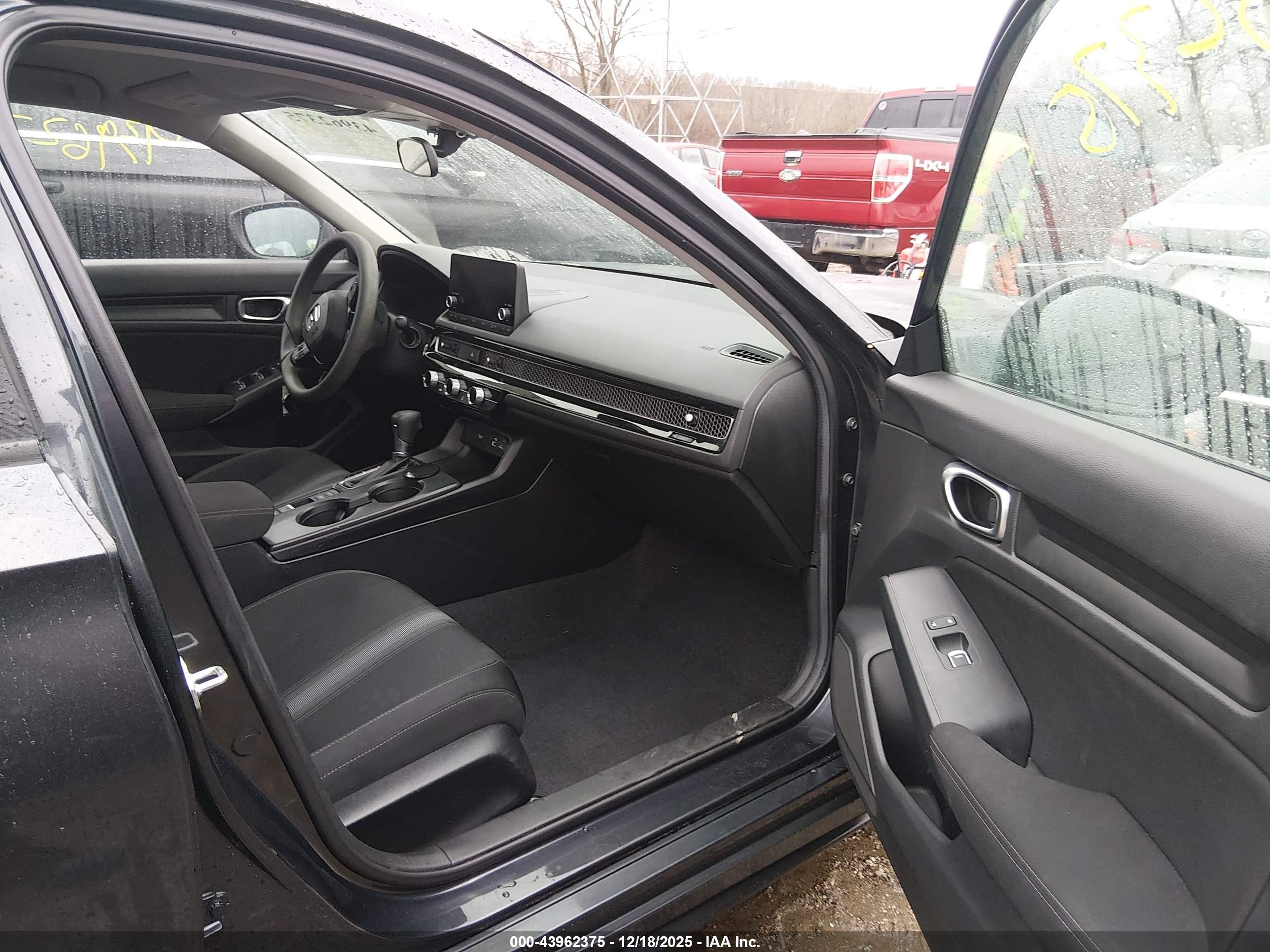 HONDA CIVIC image 5