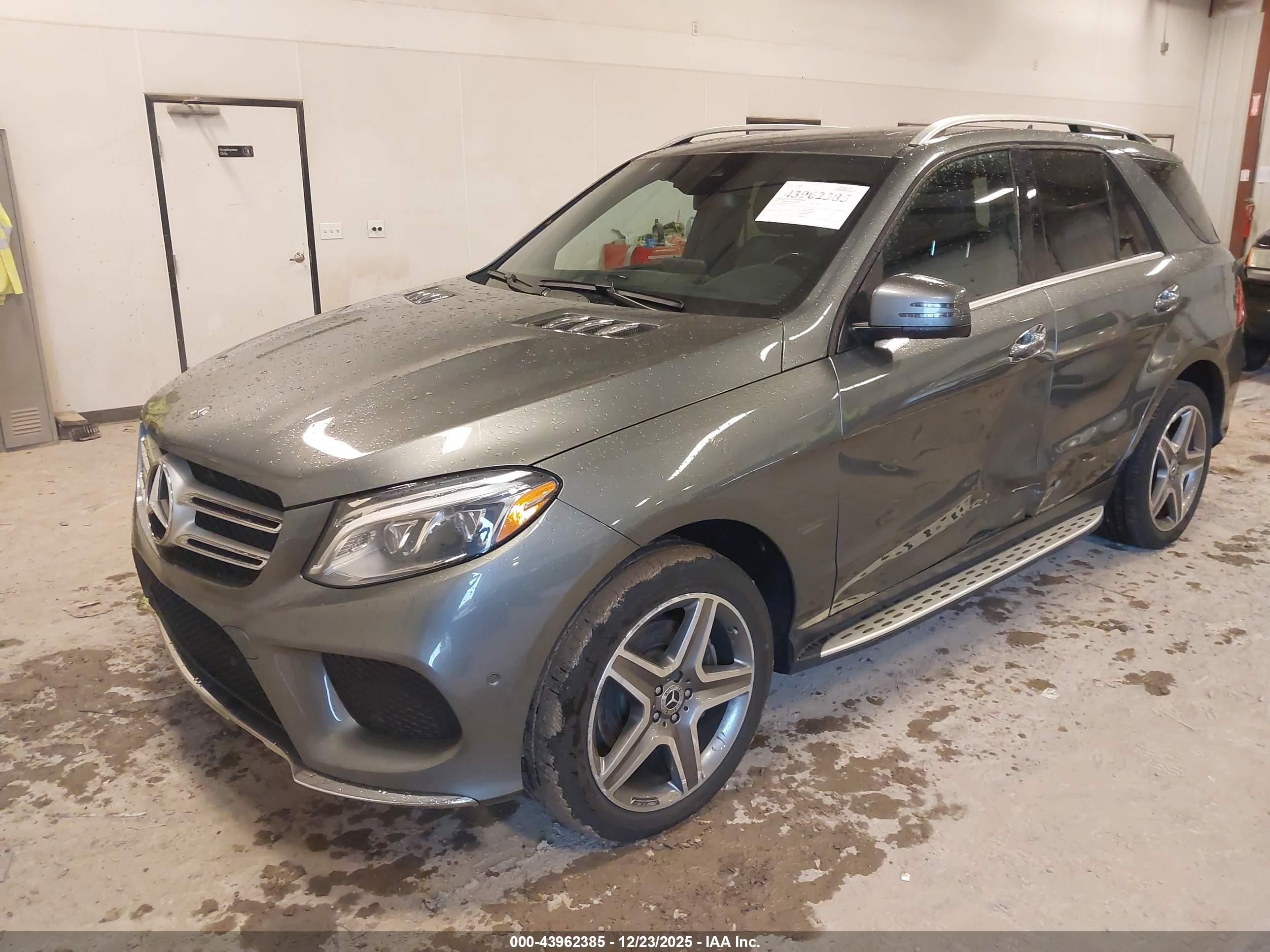 MERCEDES-BENZ GLE image 2