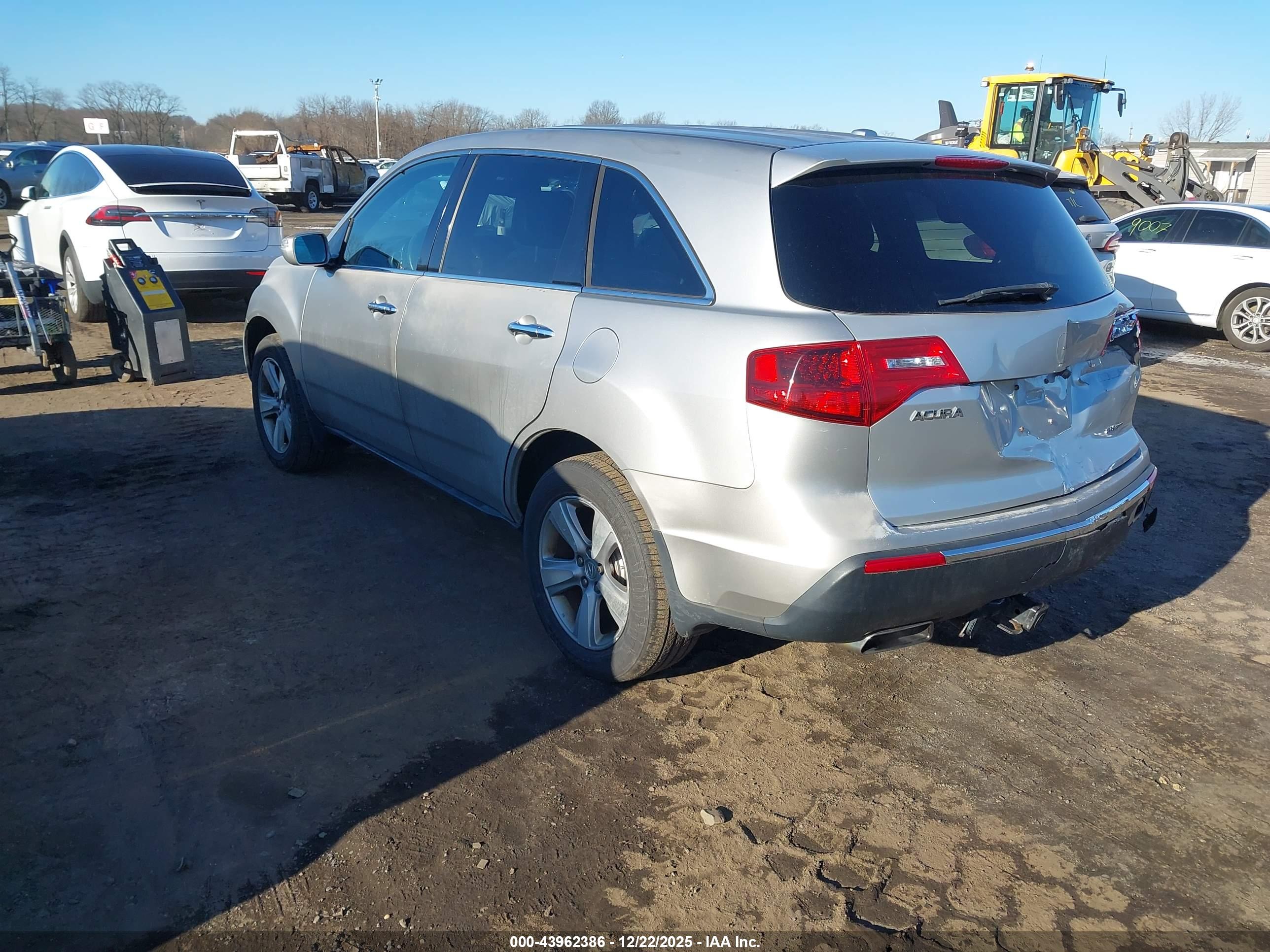 ACURA MDX image 3