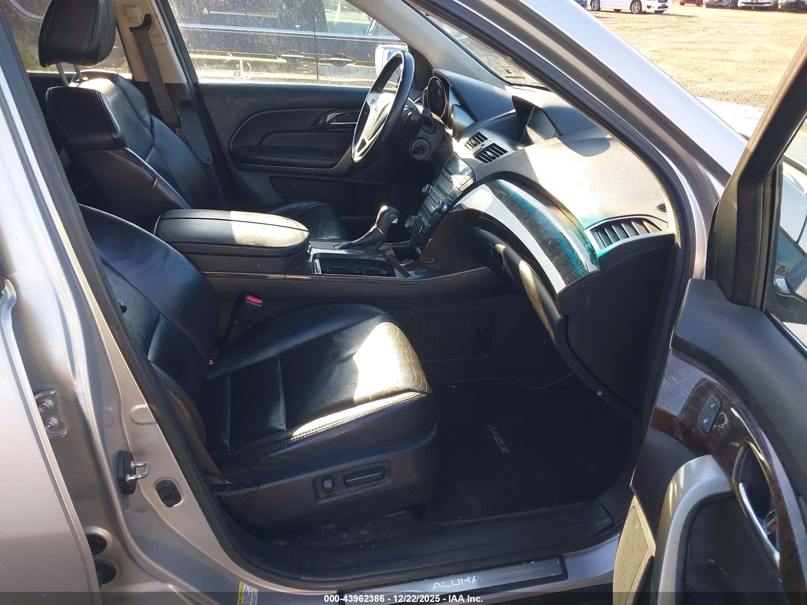 ACURA MDX image 5