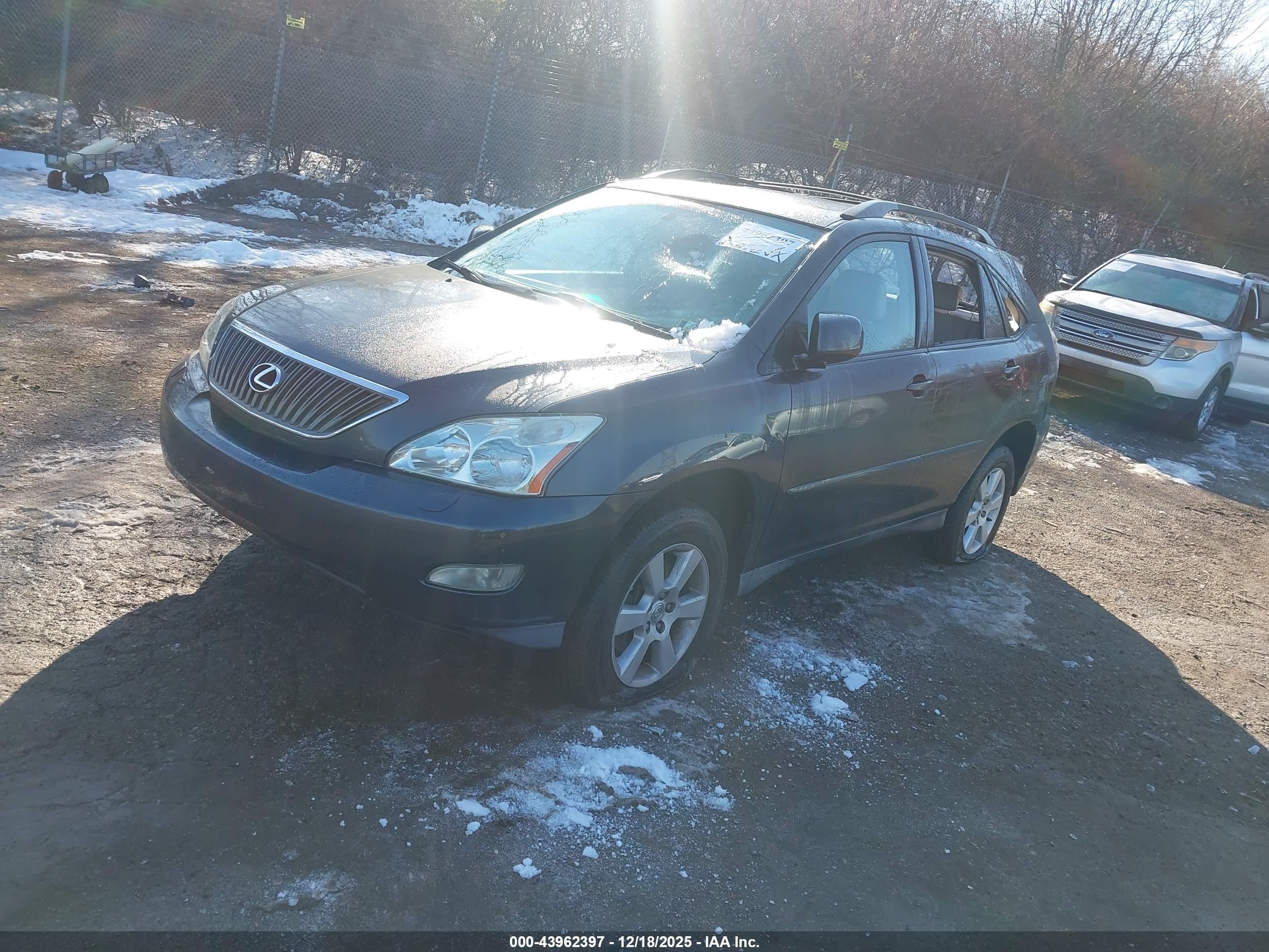 LEXUS RX image 2