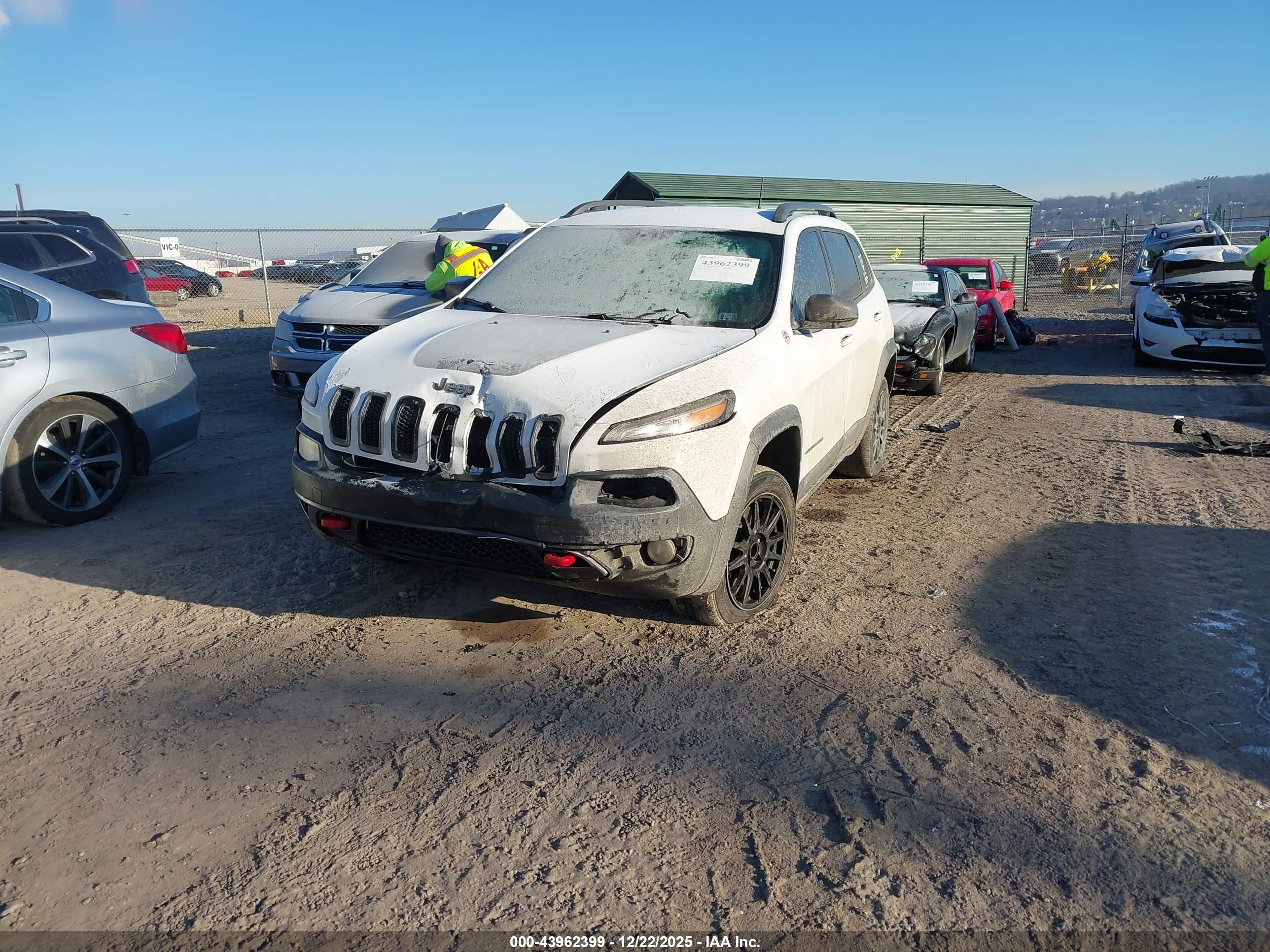 JEEP CHEROKEE image 2