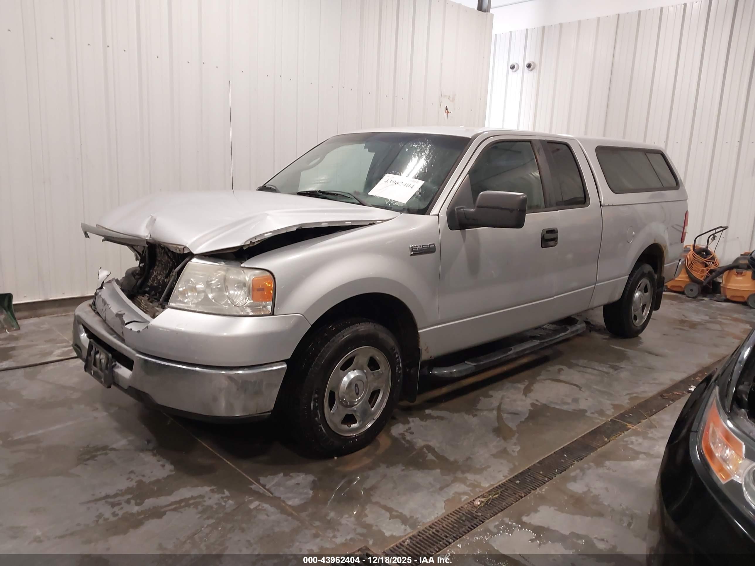 FORD F-150 image 2