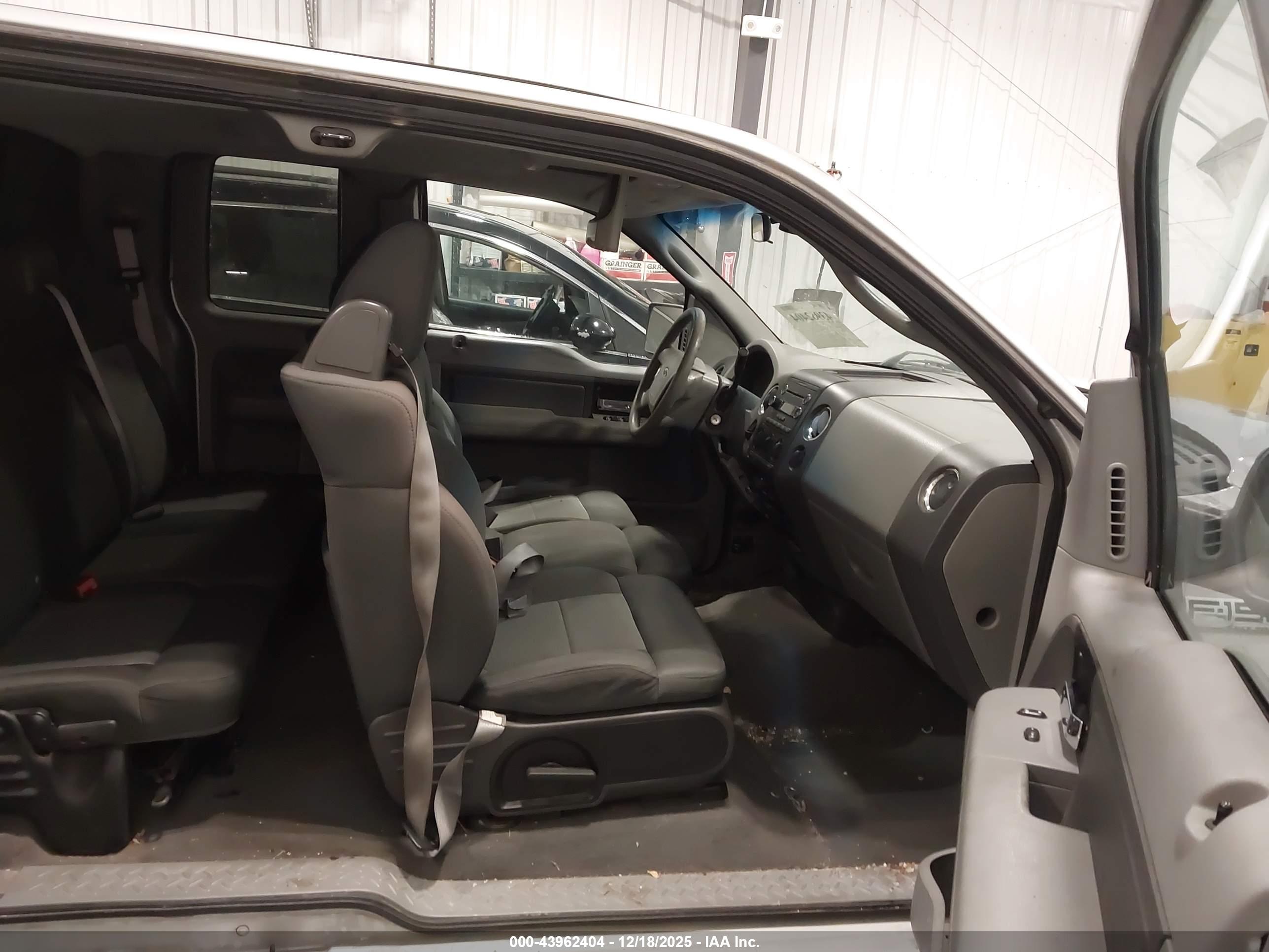 FORD F-150 image 5