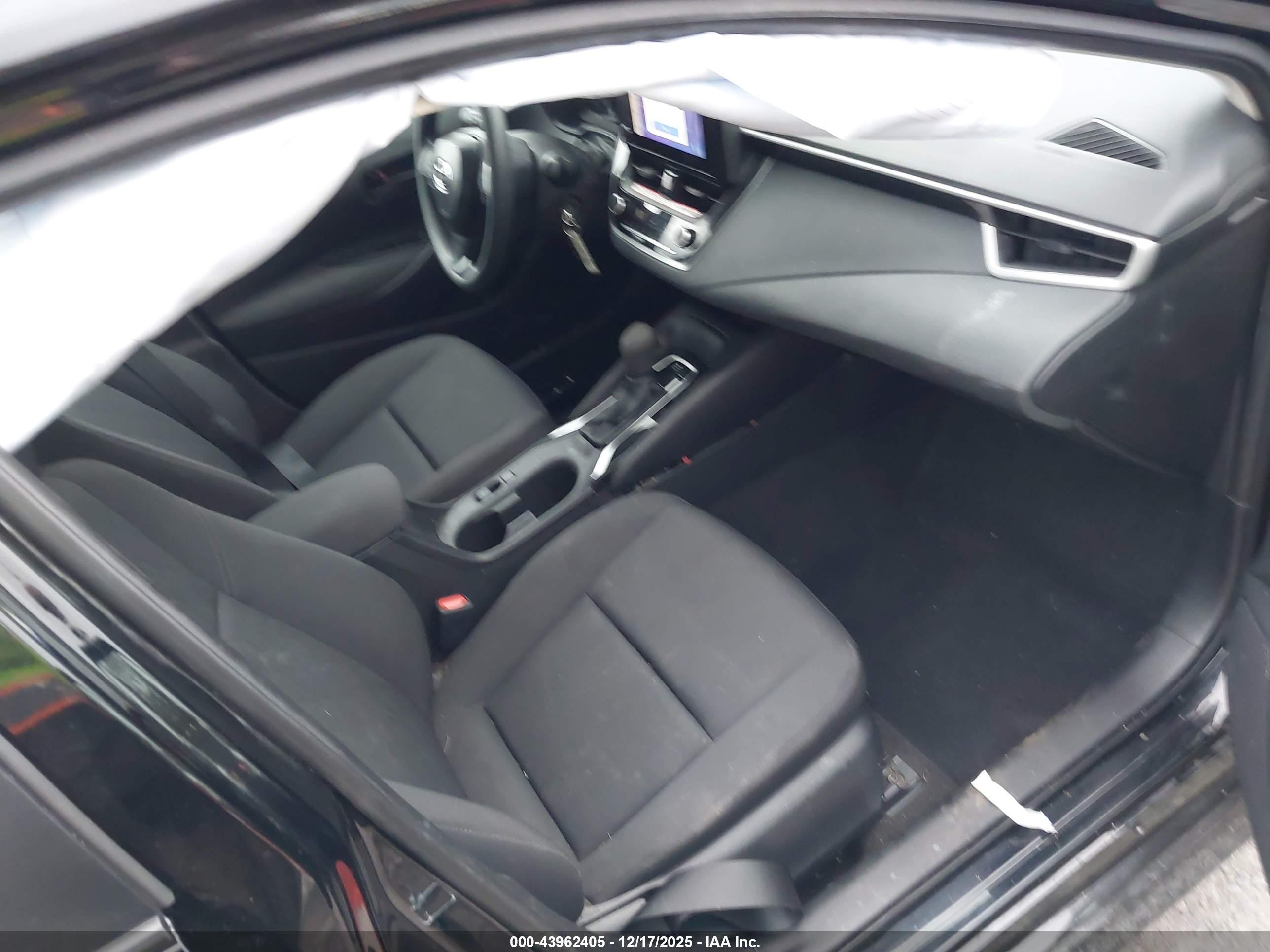 TOYOTA COROLLA image 5