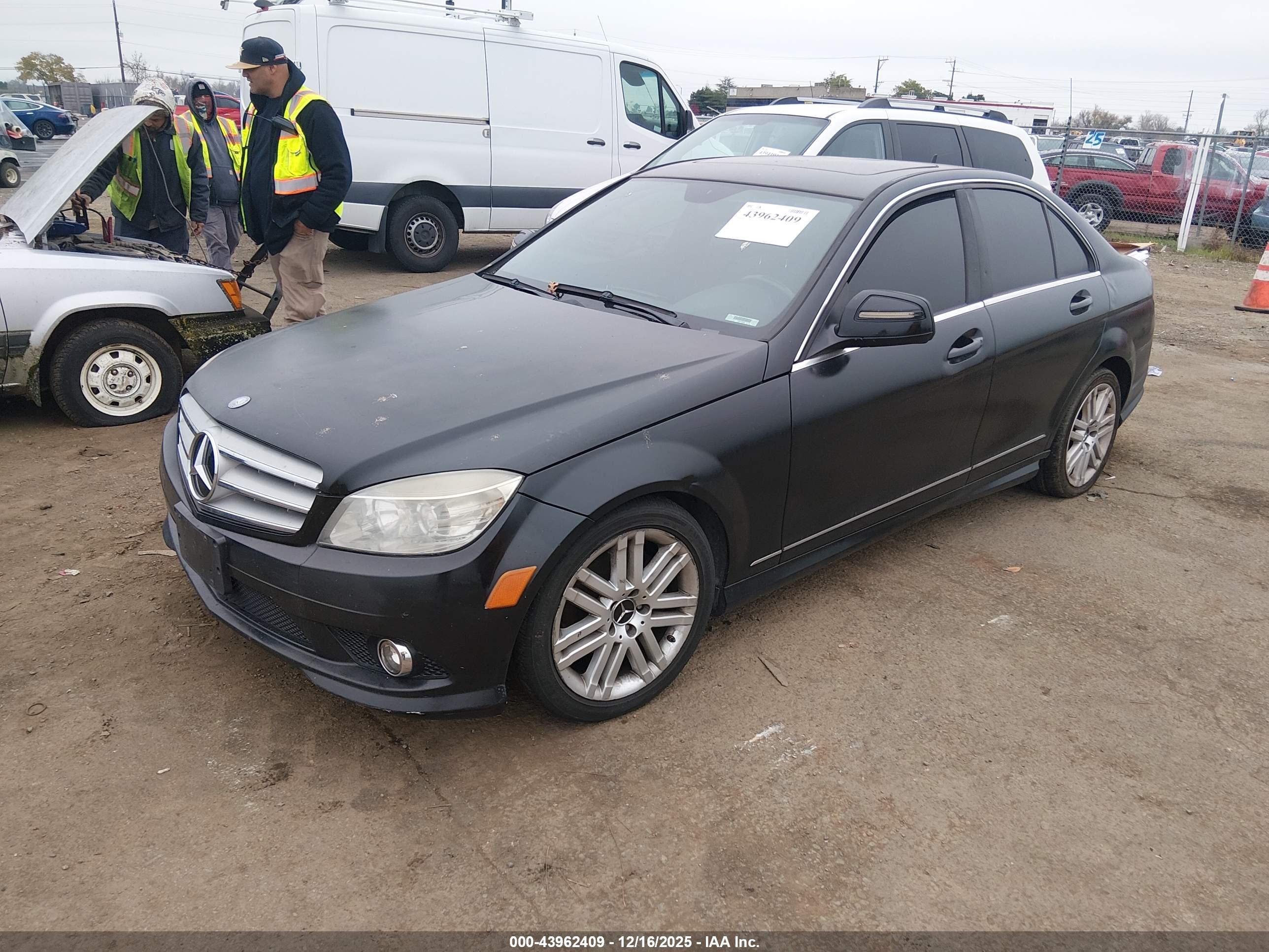 MERCEDES-BENZ C image 2