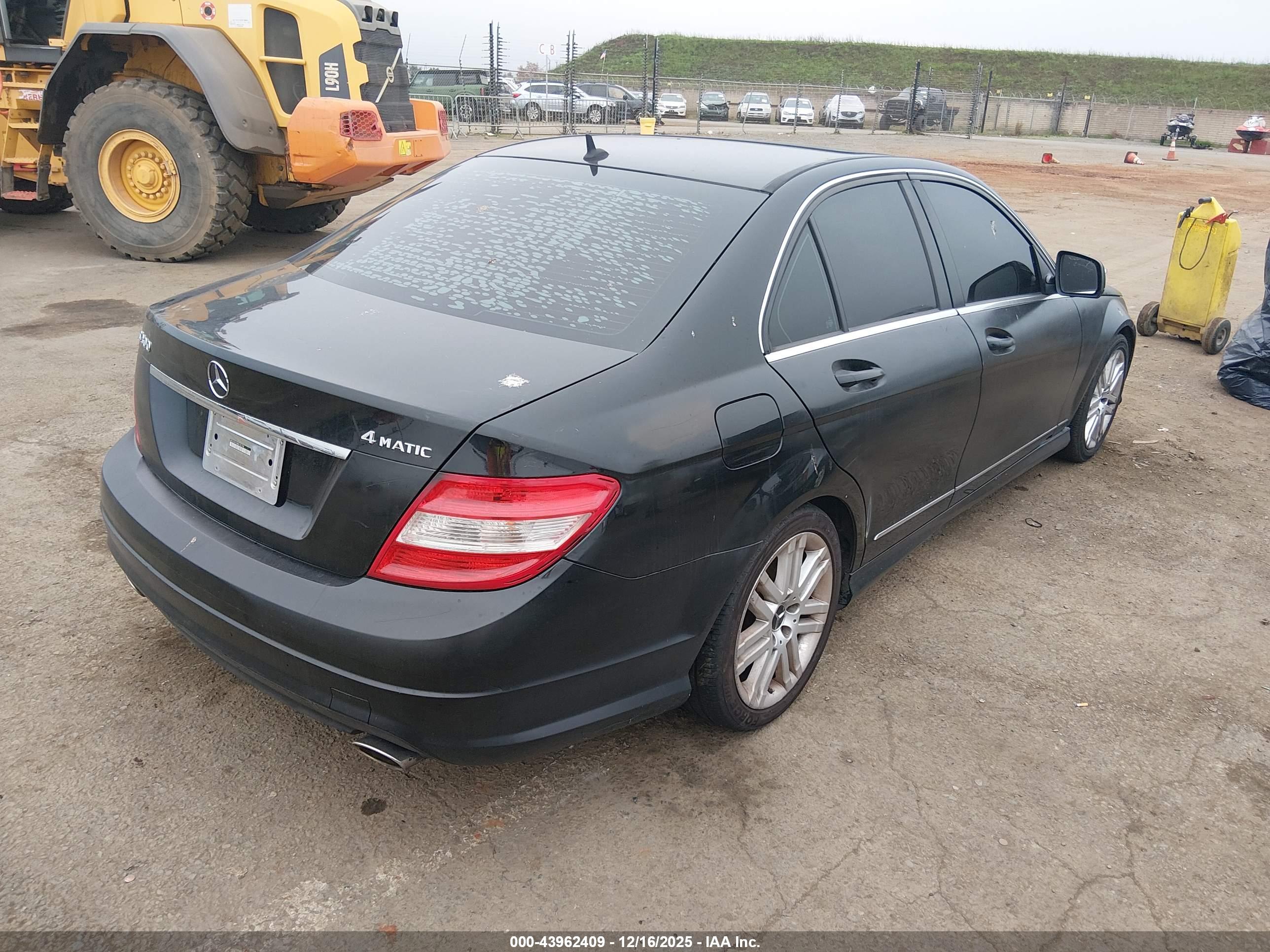 MERCEDES-BENZ C image 4