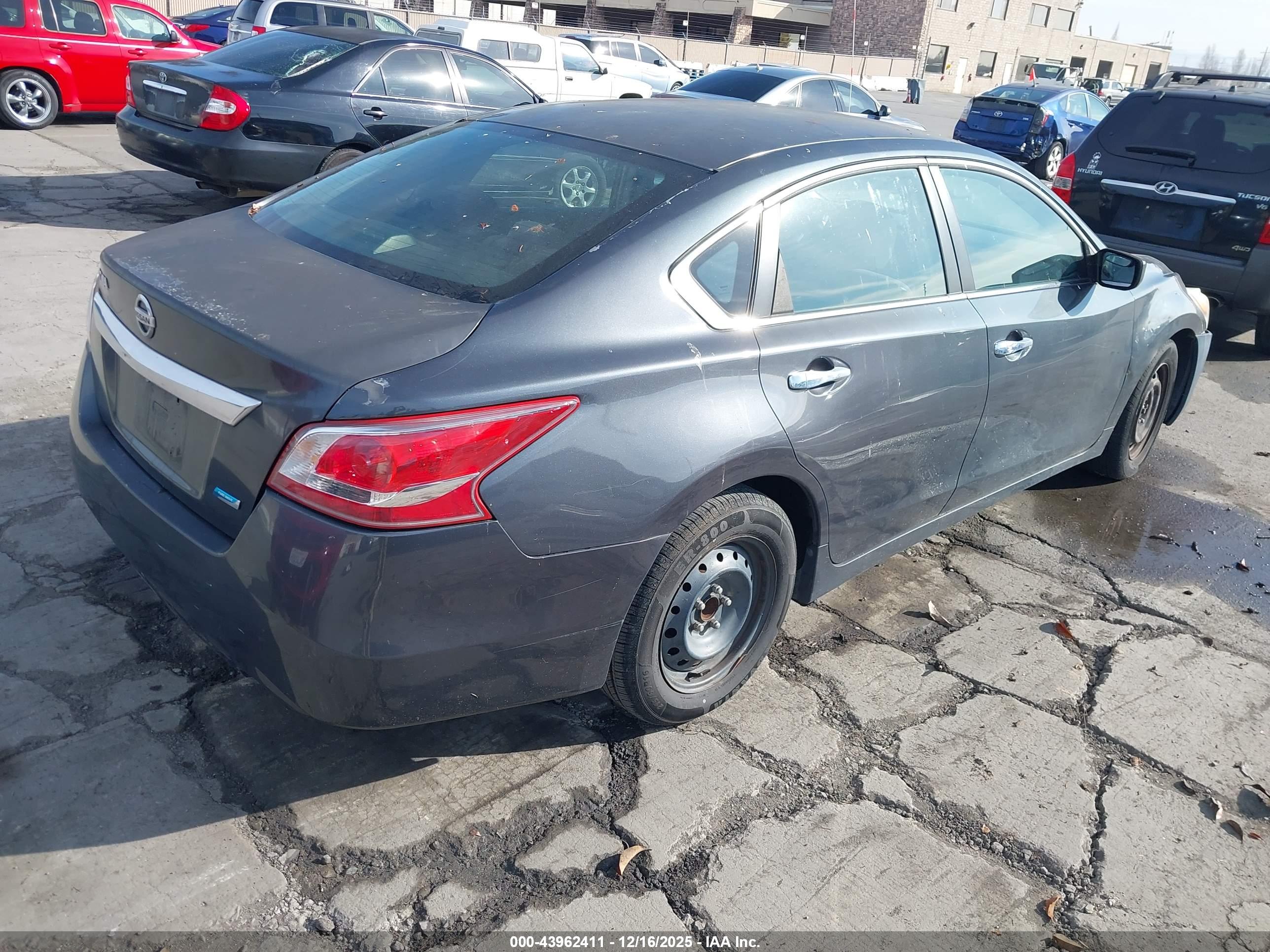 NISSAN ALTIMA image 4