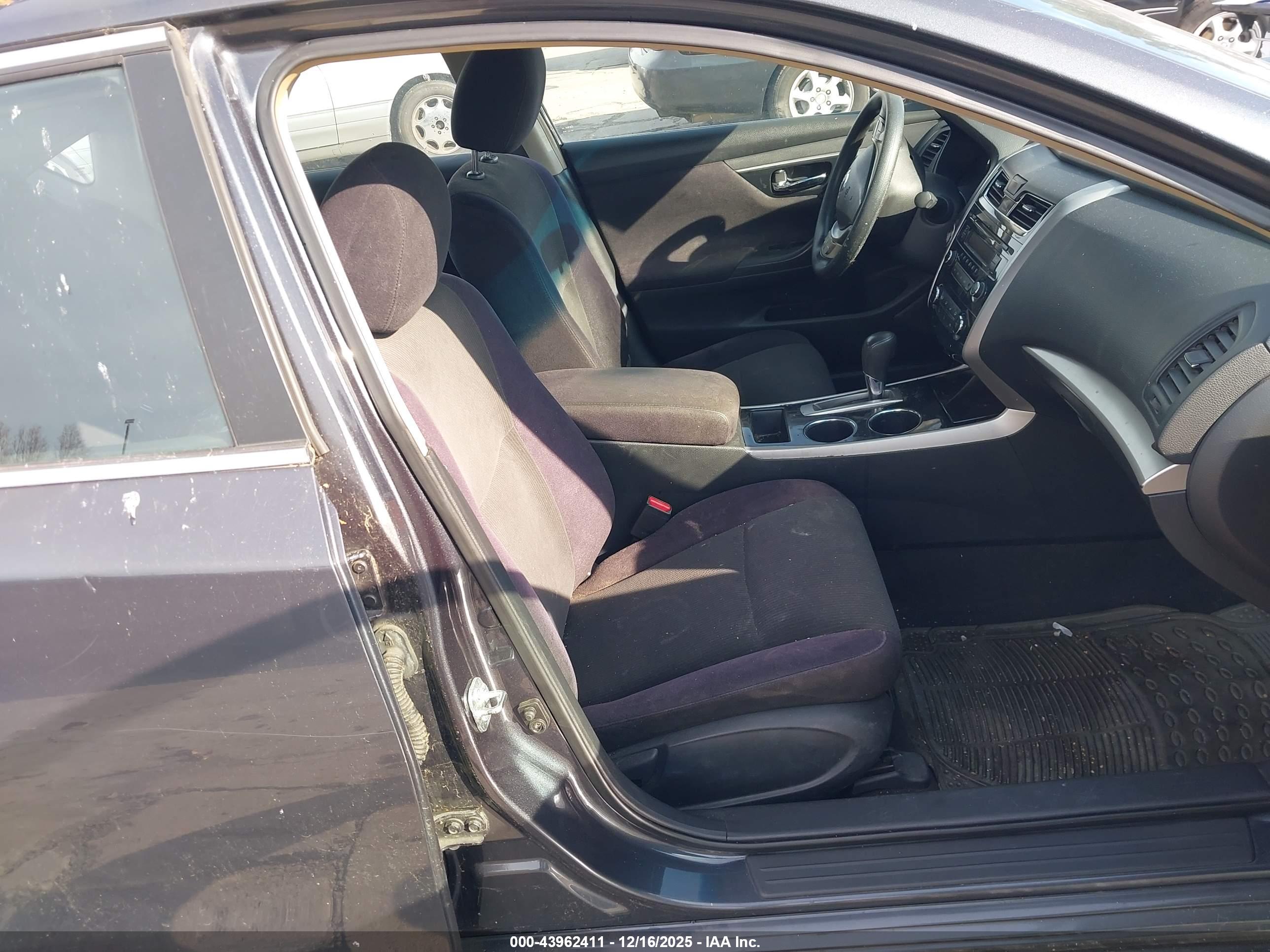 NISSAN ALTIMA image 5