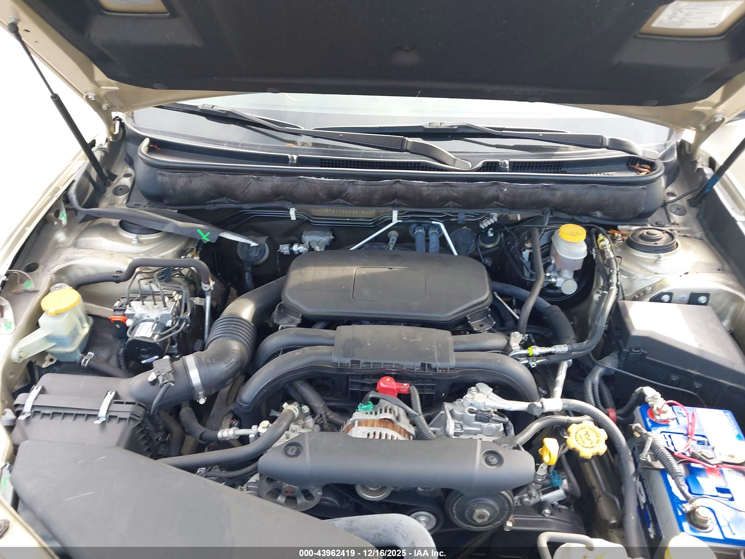 SUBARU OUTBACK image 10