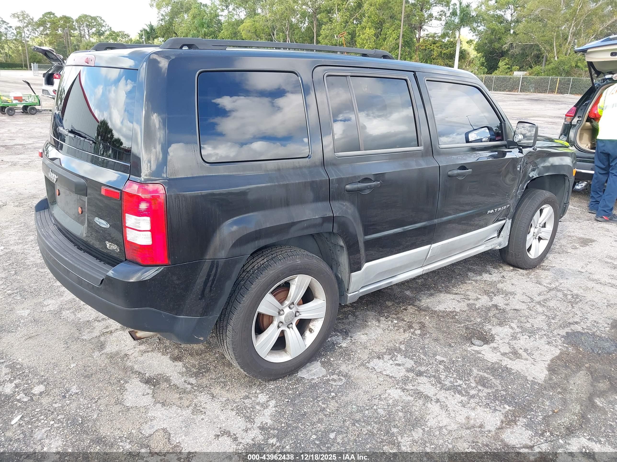 JEEP PATRIOT image 4