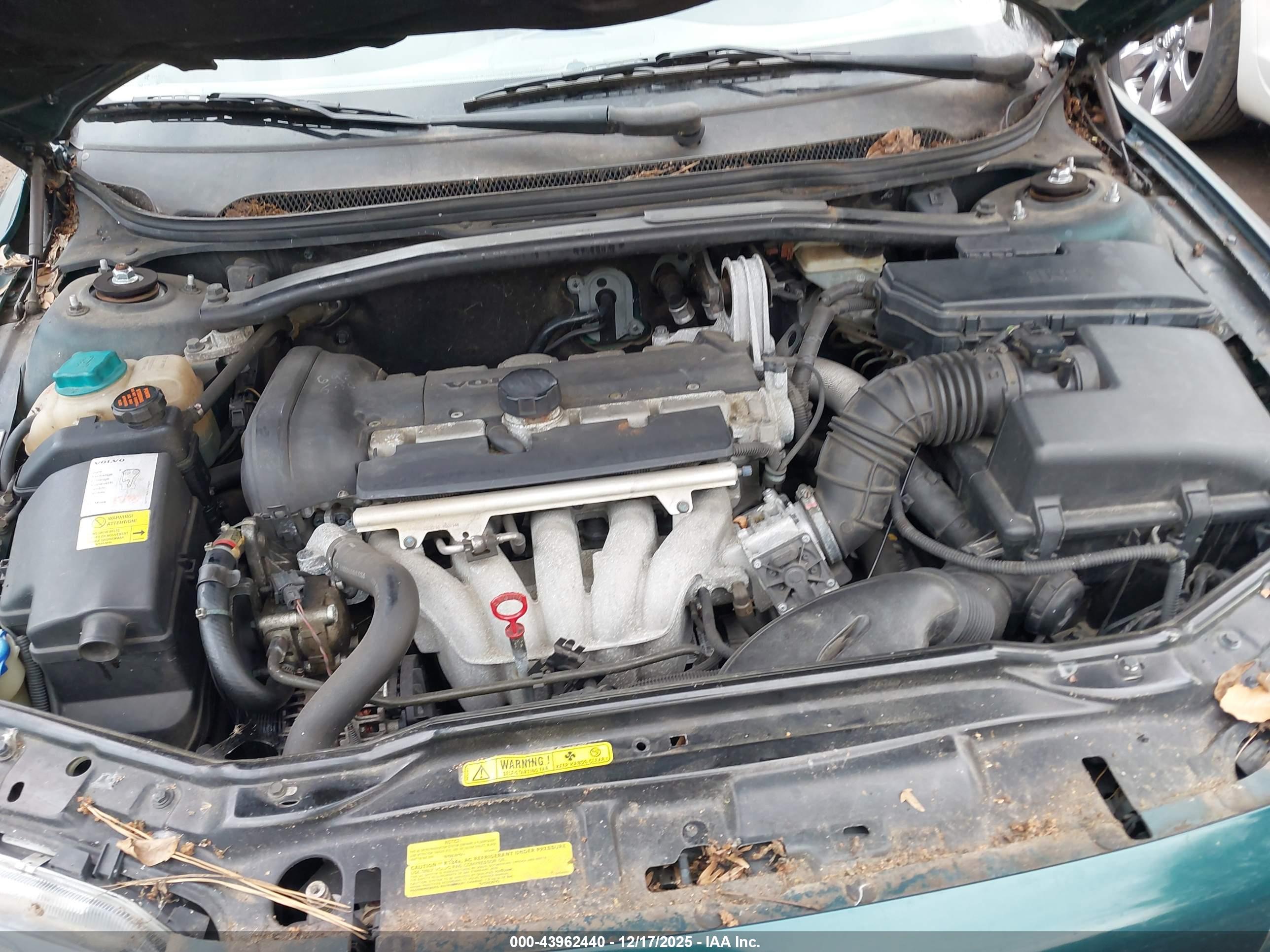 VOLVO S60 image 10