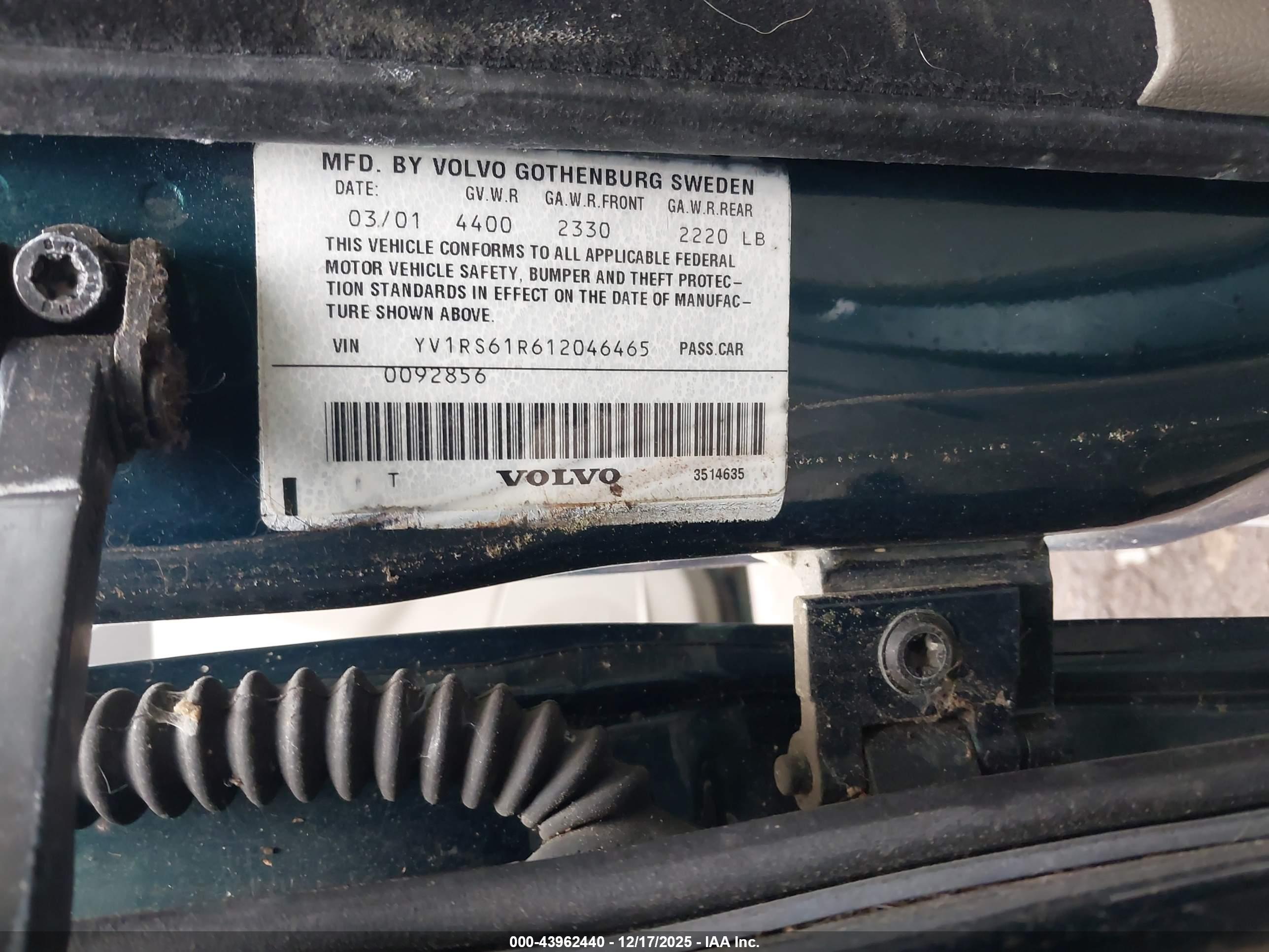 VOLVO S60 image 9
