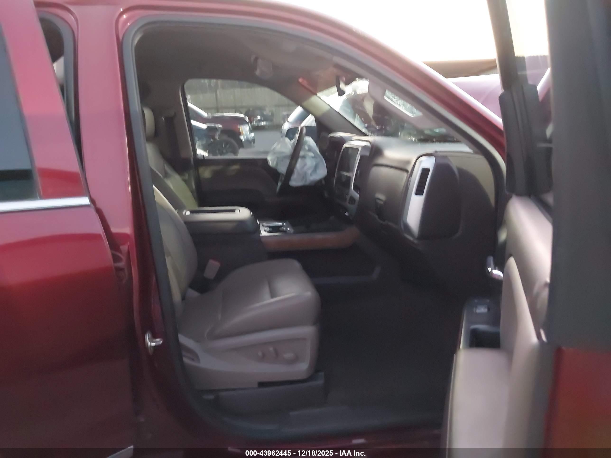 GMC SIERRA image 5