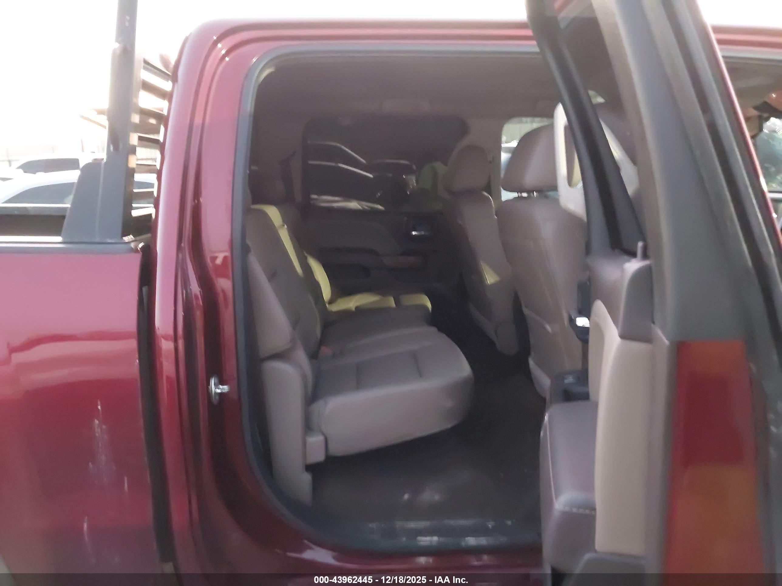 GMC SIERRA image 8