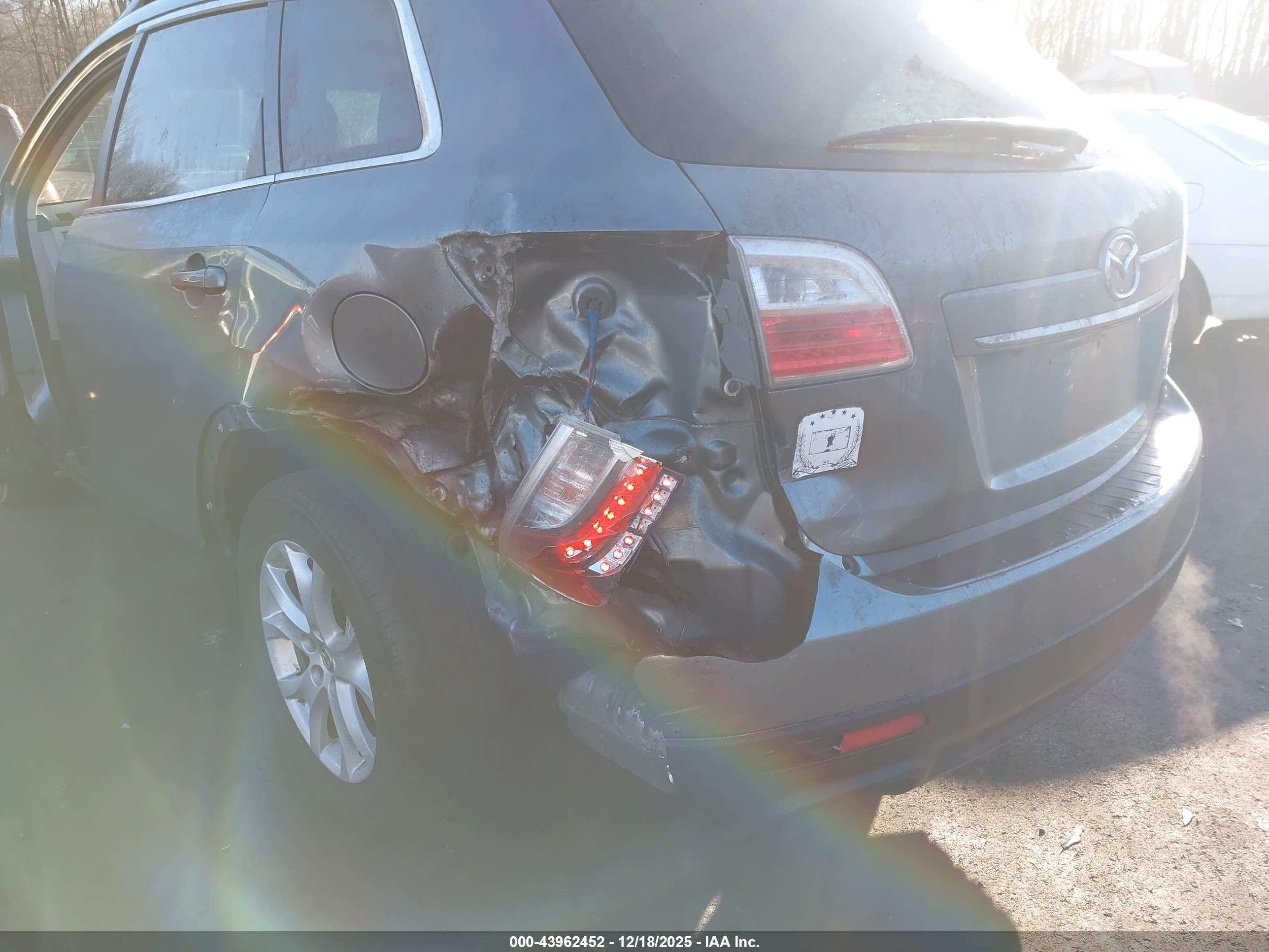 MAZDA CX-9 image 6
