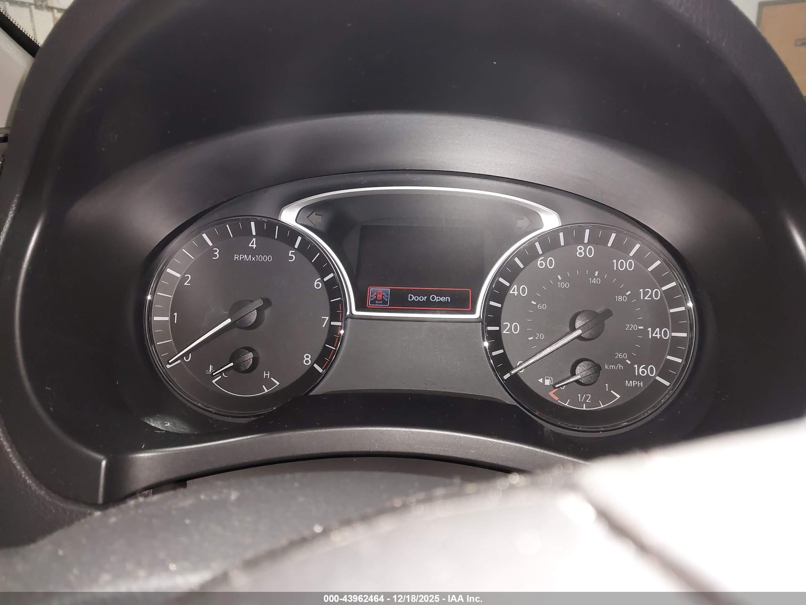 NISSAN ALTIMA image 7