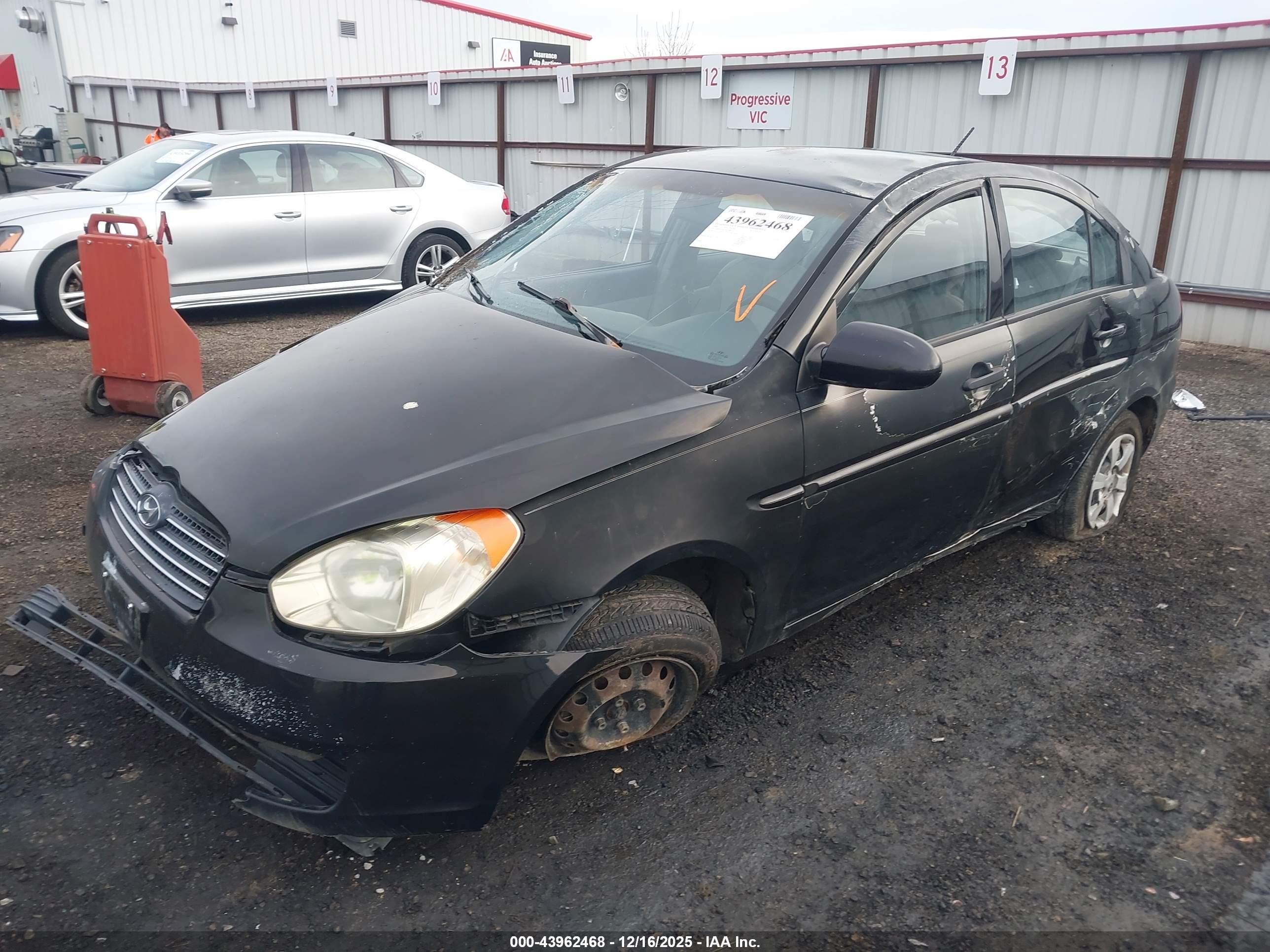 HYUNDAI ACCENT image 2