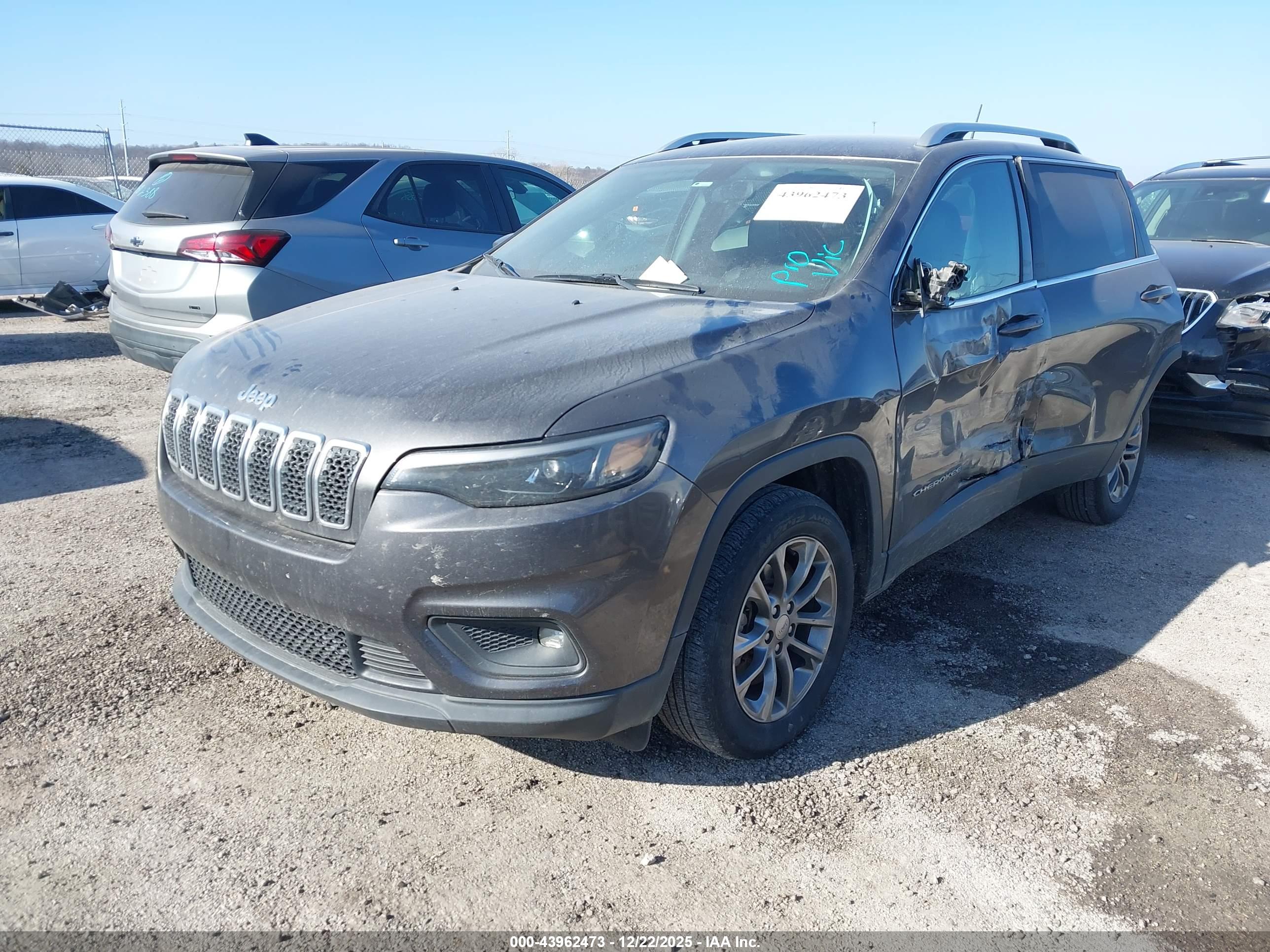 JEEP CHEROKEE image 2