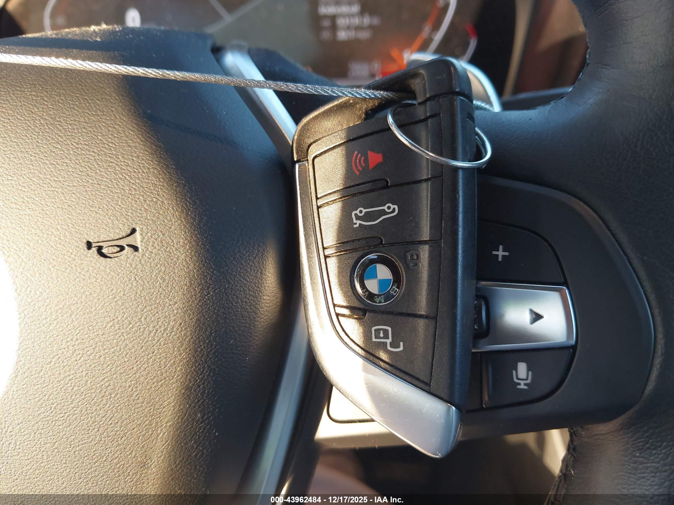 BMW 330I image 11