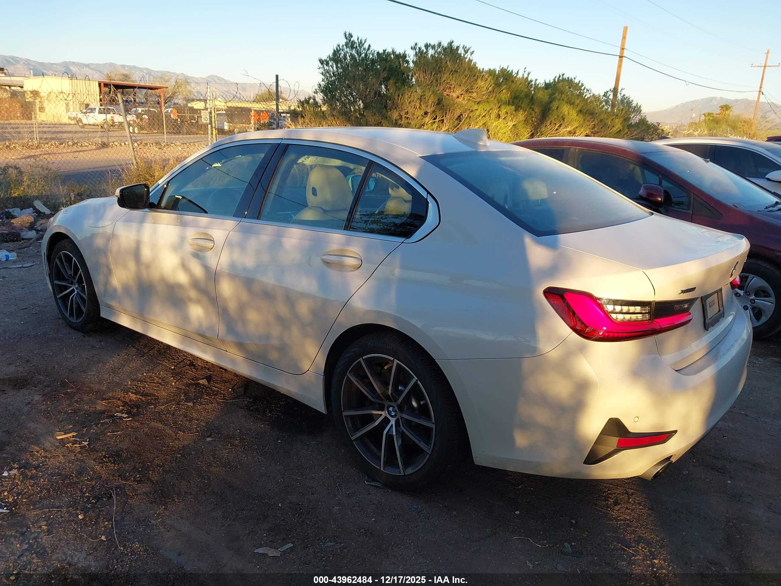 BMW 330I image 3