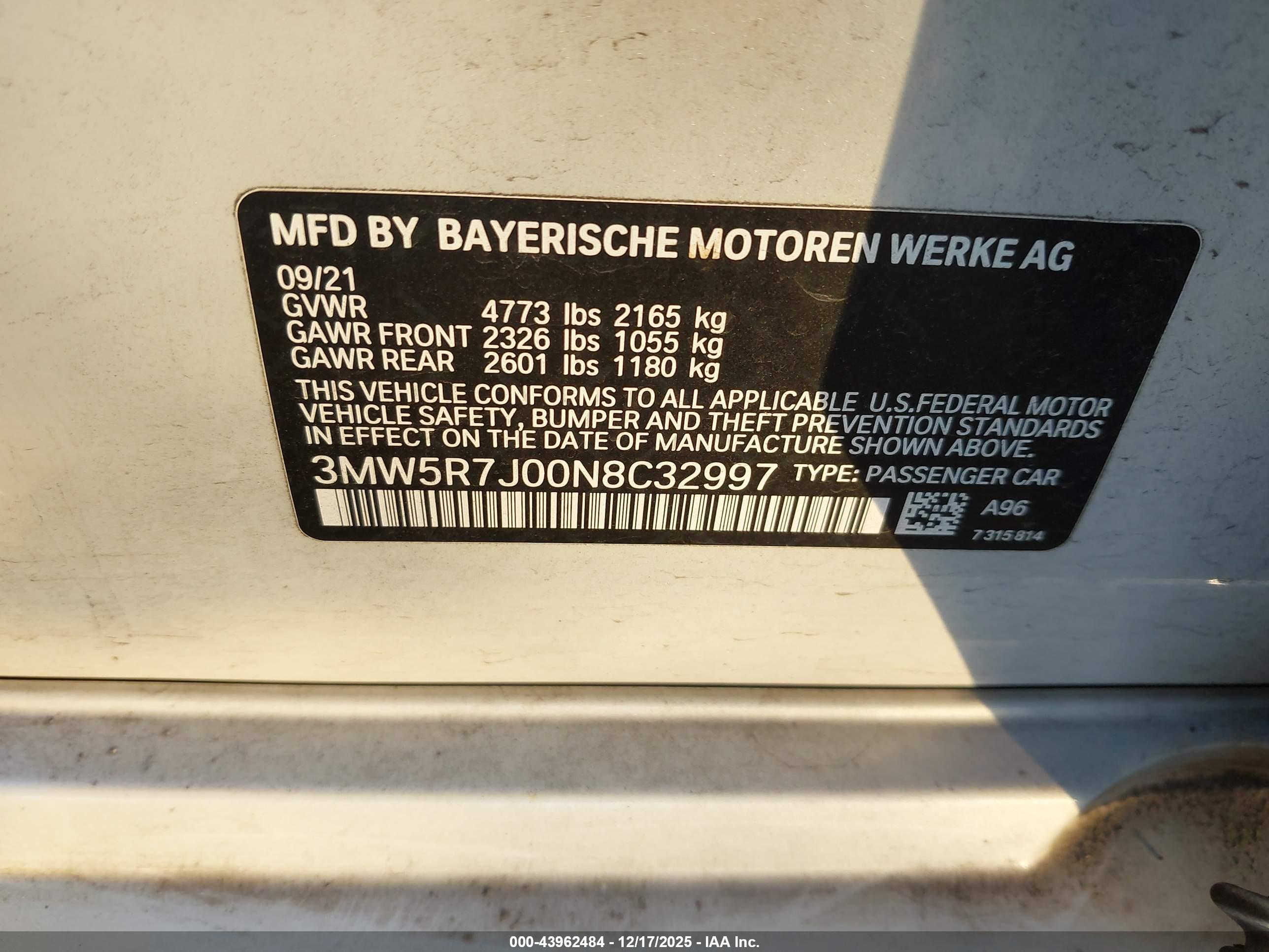 BMW 330I image 9