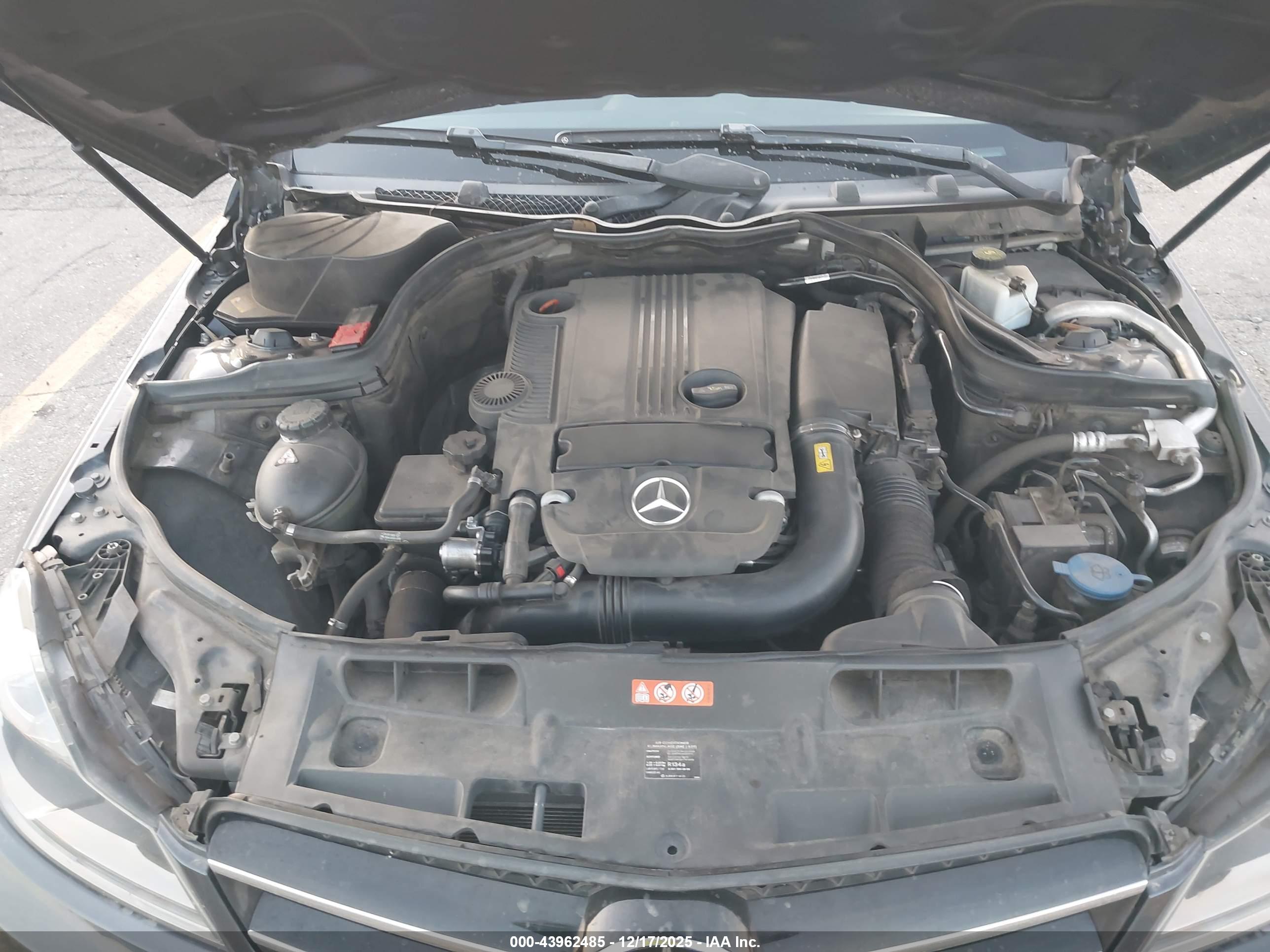 MERCEDES-BENZ C image 10