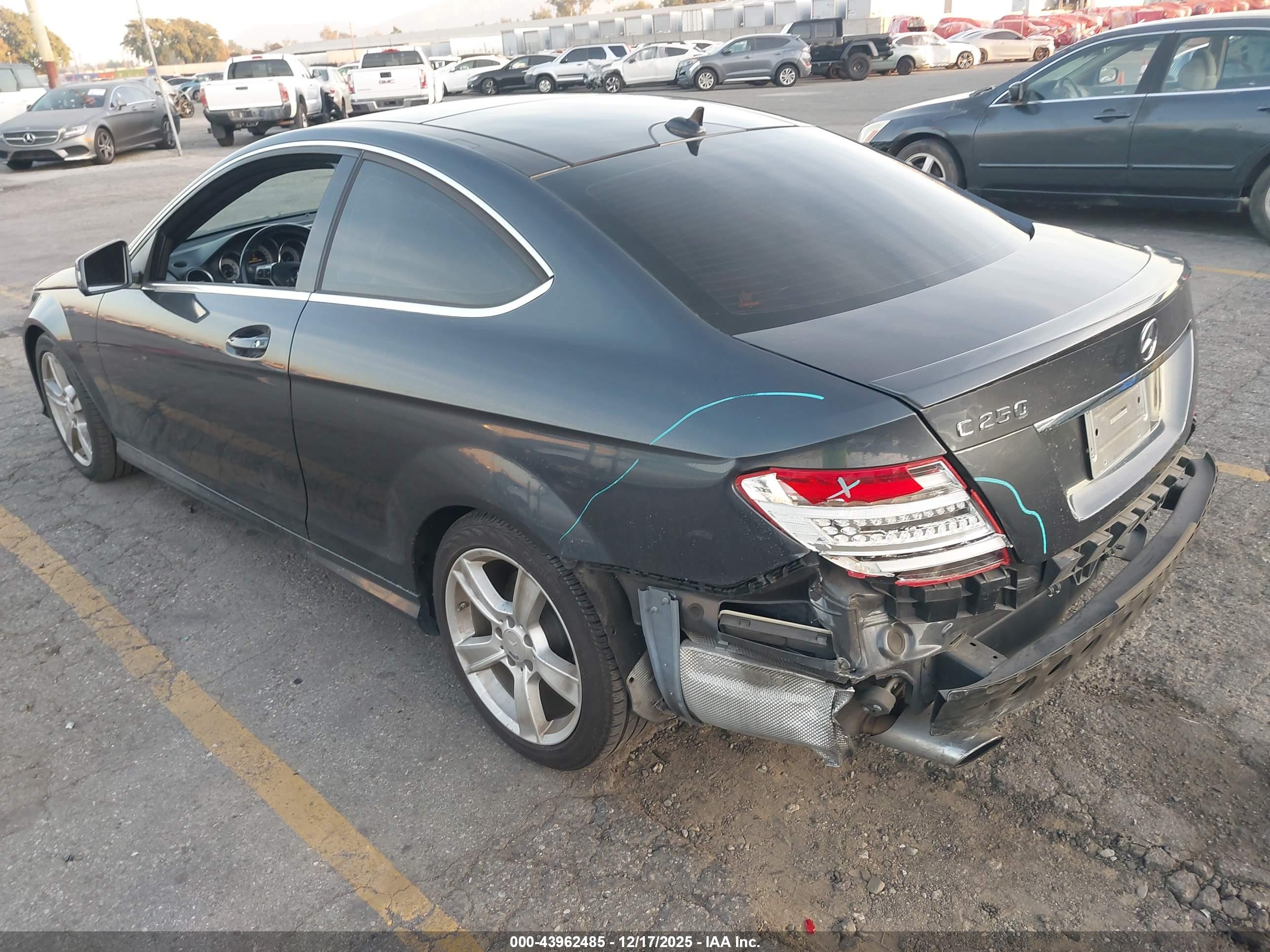 MERCEDES-BENZ C image 3