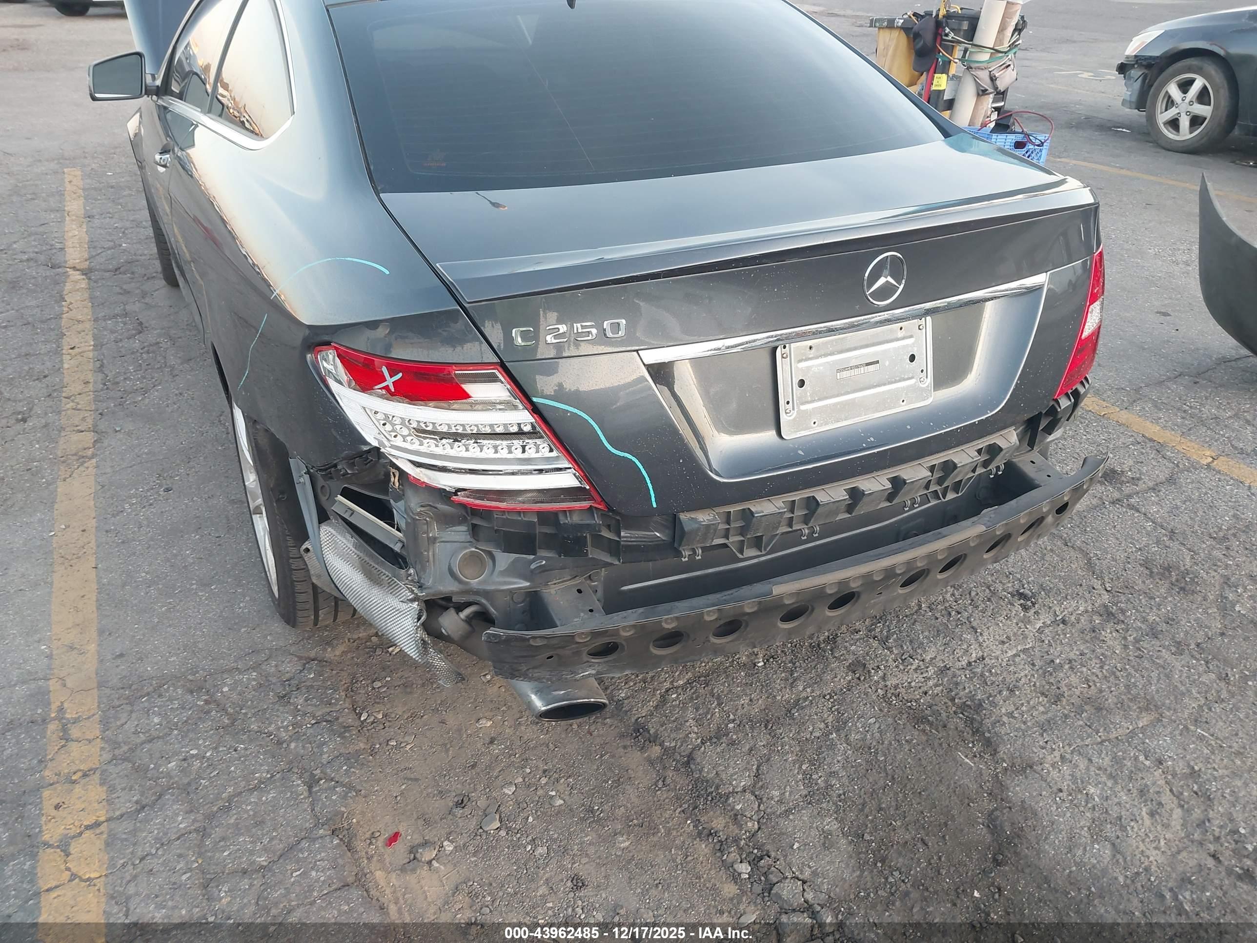 MERCEDES-BENZ C image 6