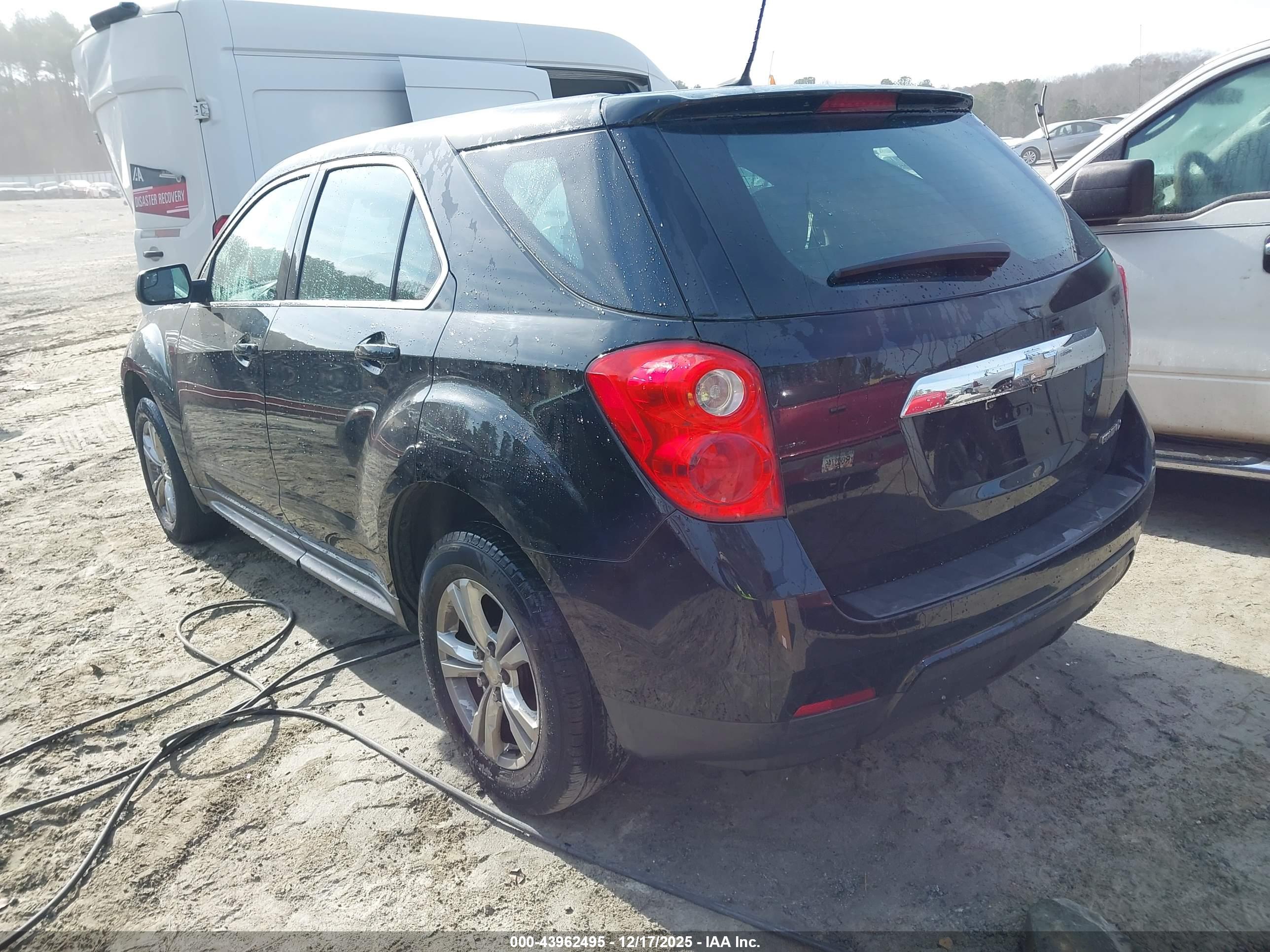 CHEVROLET EQUINOX image 3