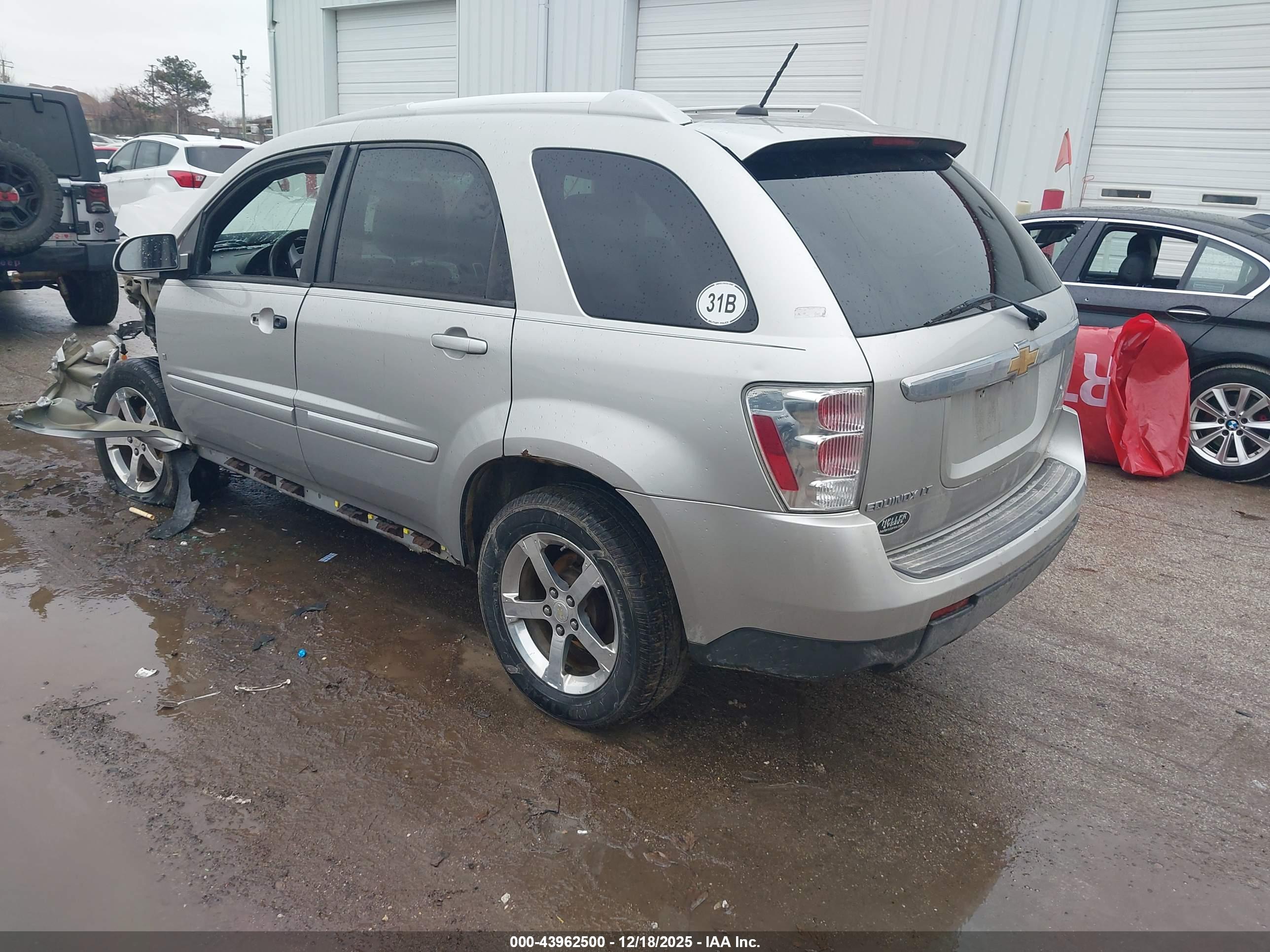 CHEVROLET EQUINOX image 3