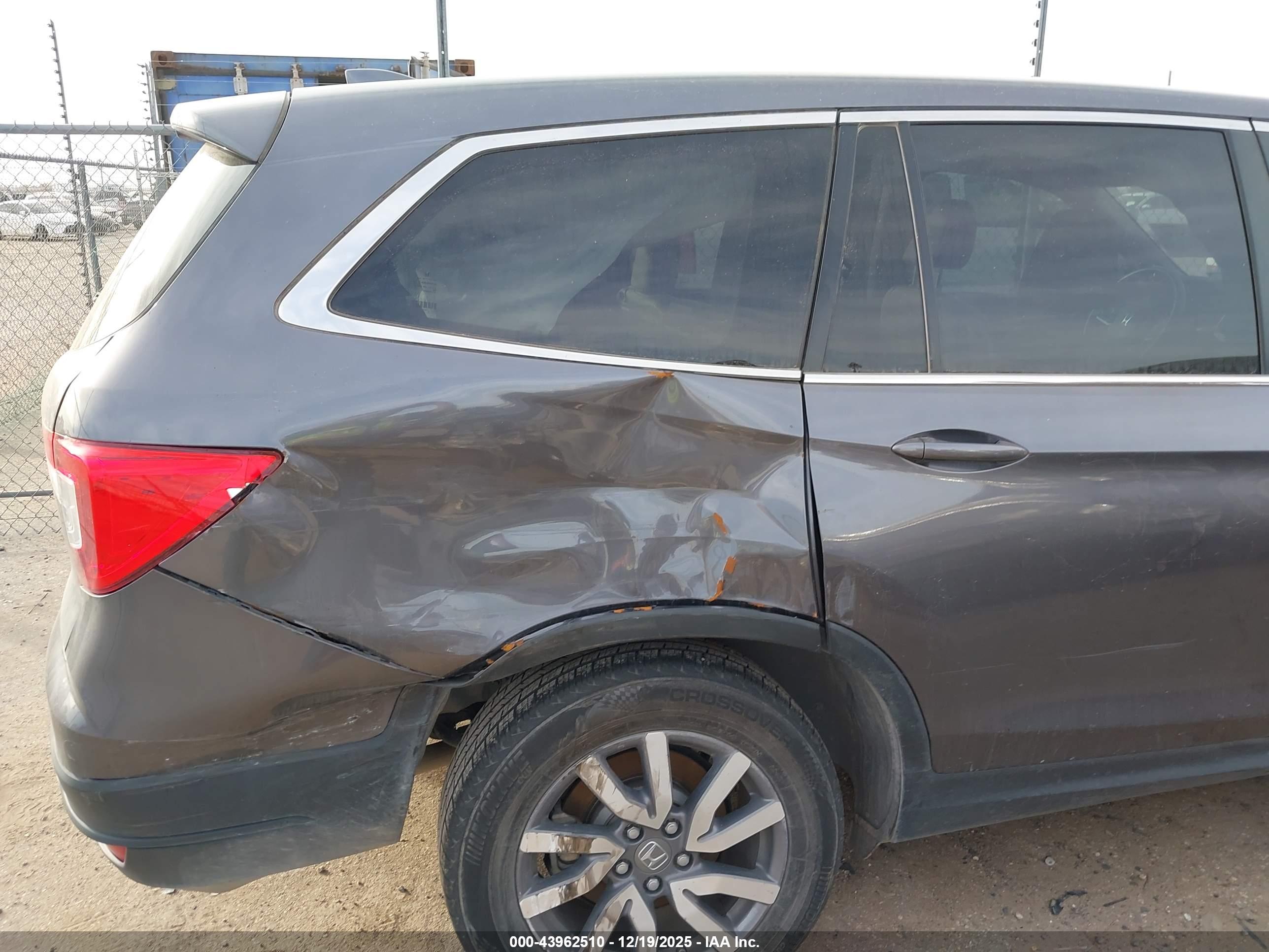 HONDA PILOT image 6