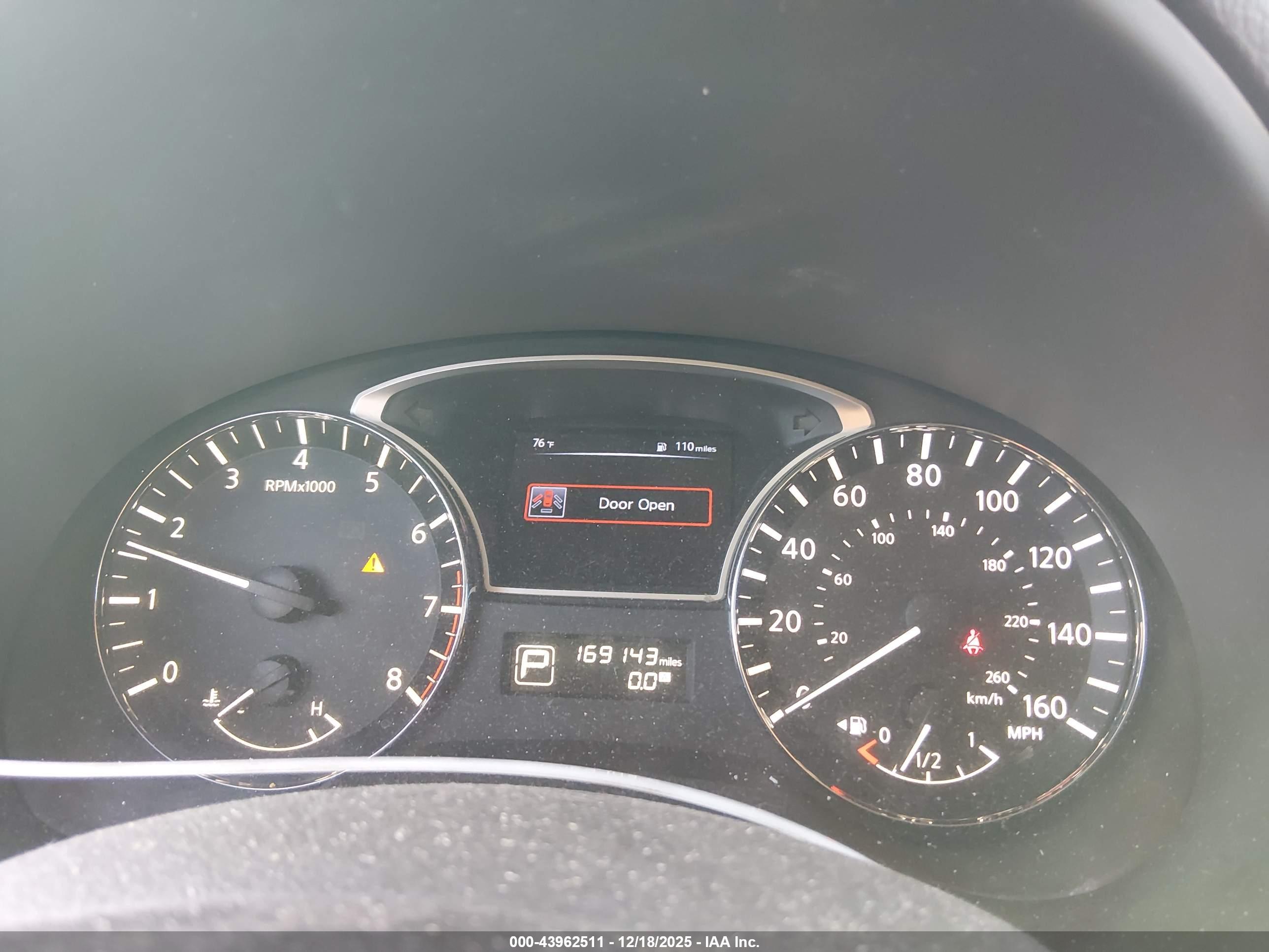 NISSAN ALTIMA image 7