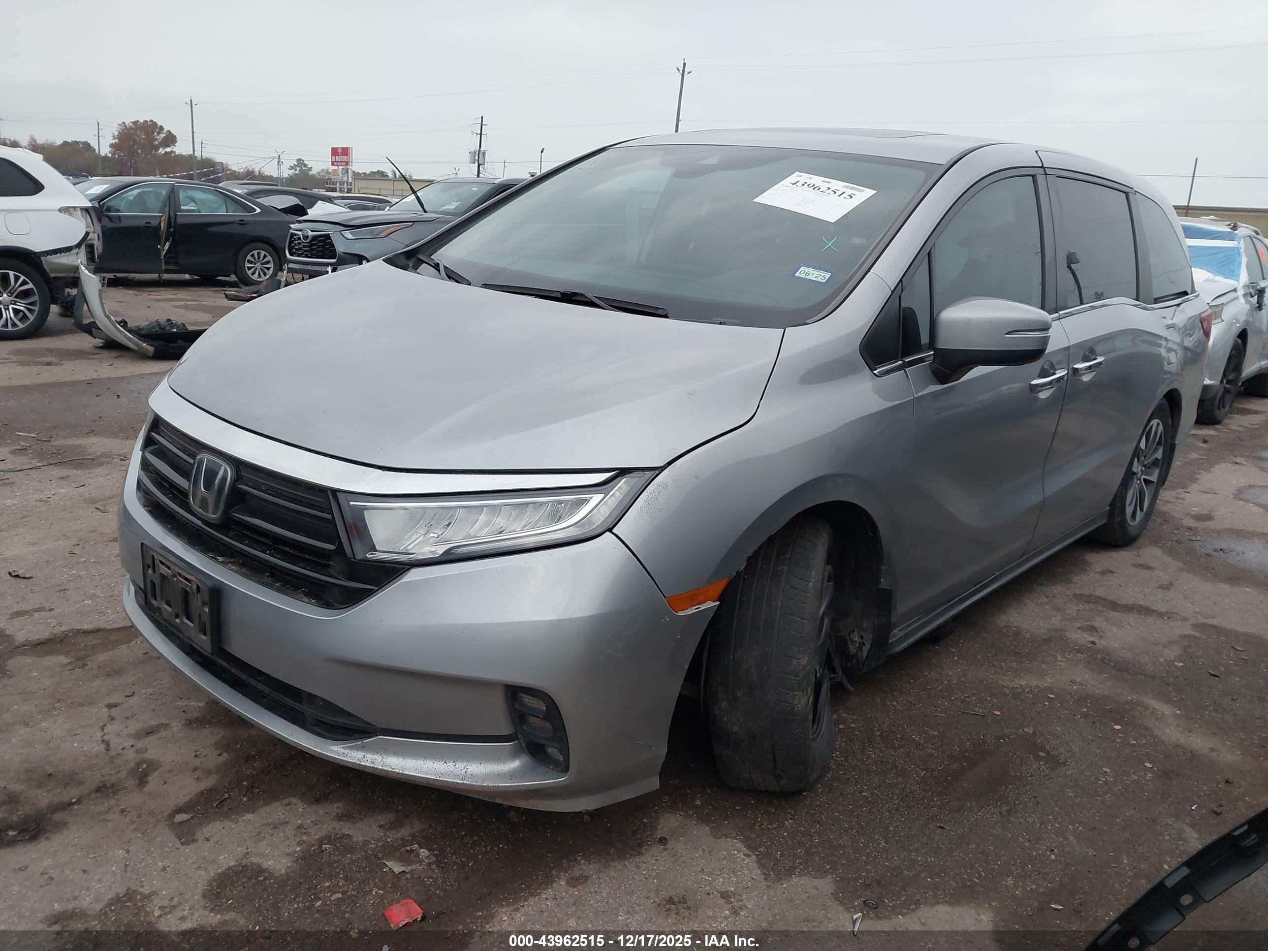 HONDA ODYSSEY image 2