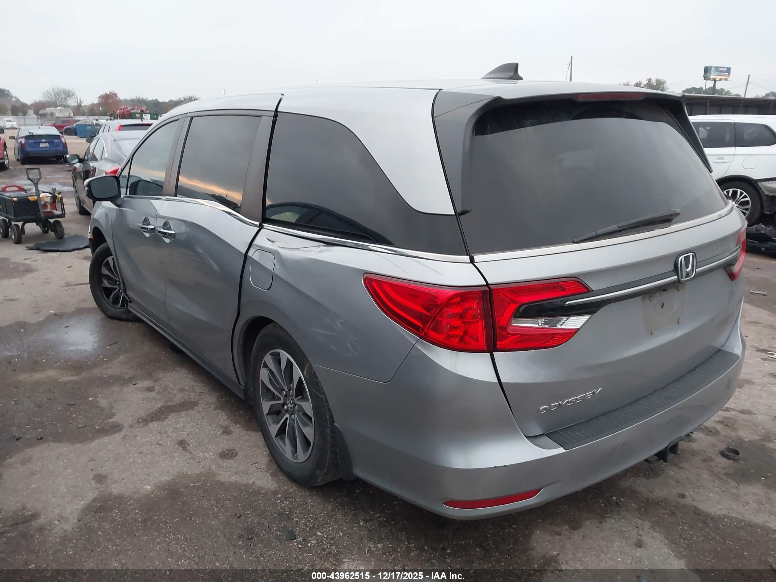 HONDA ODYSSEY image 3