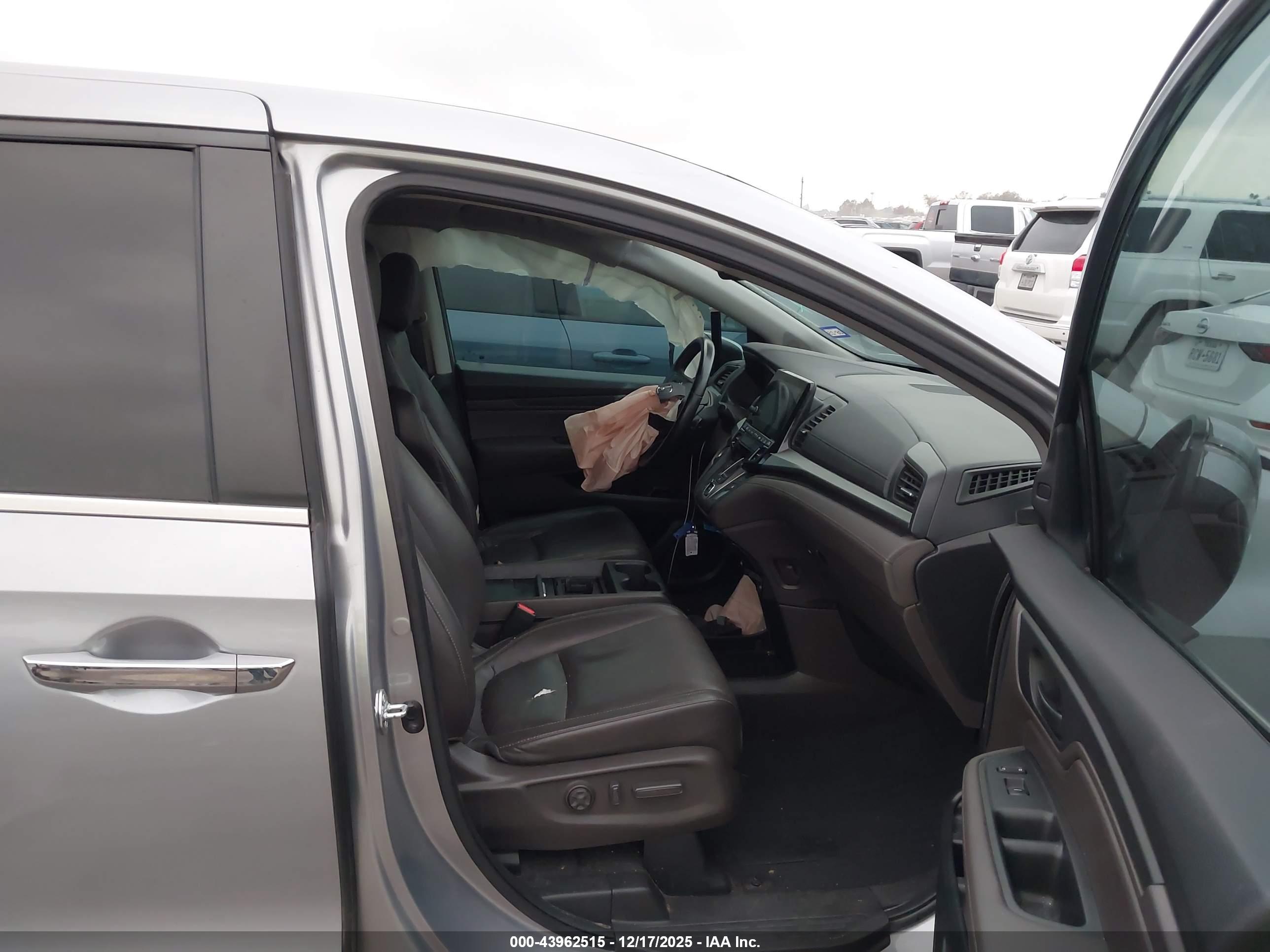 HONDA ODYSSEY image 5