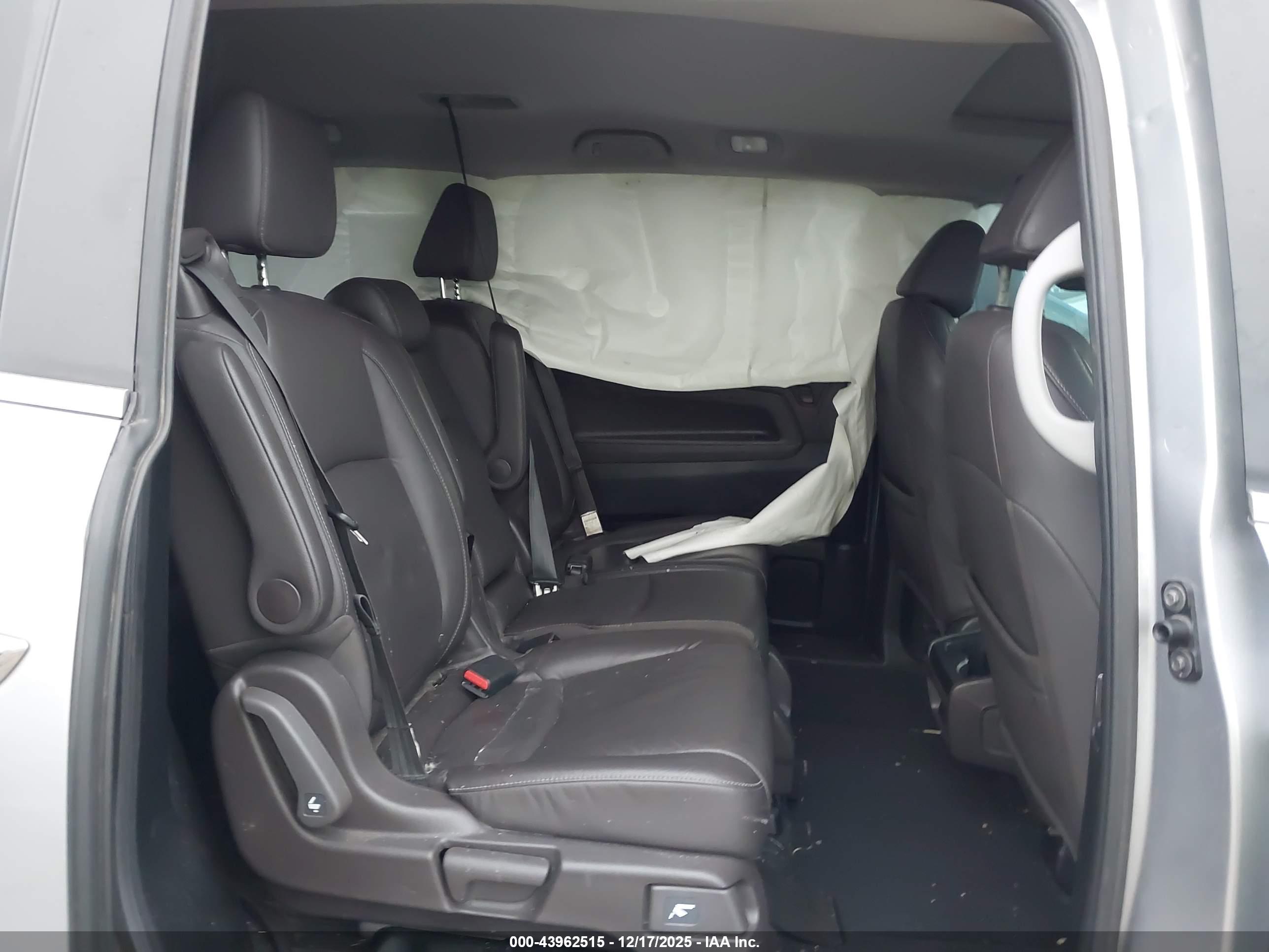 HONDA ODYSSEY image 8