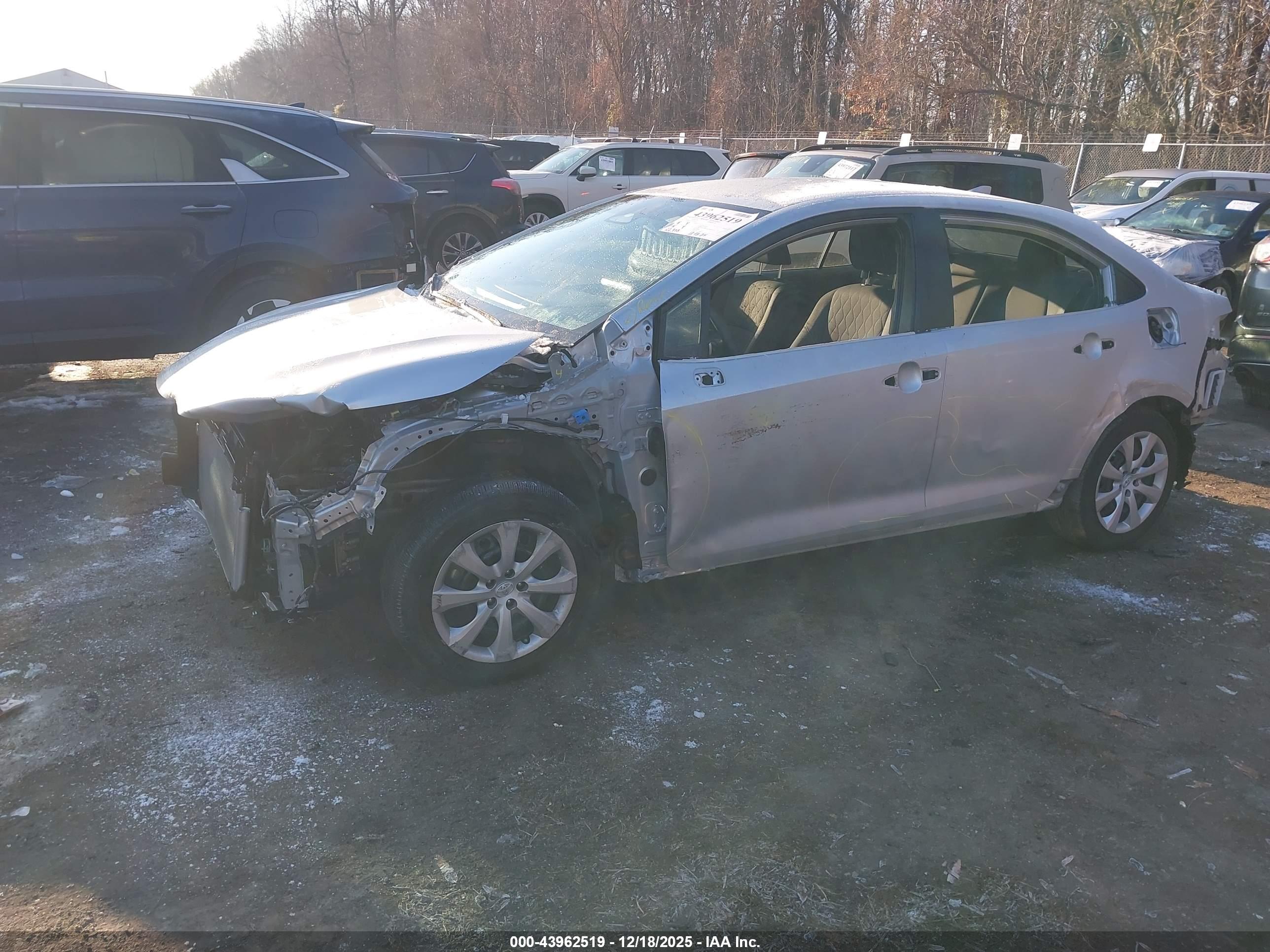 TOYOTA COROLLA image 2