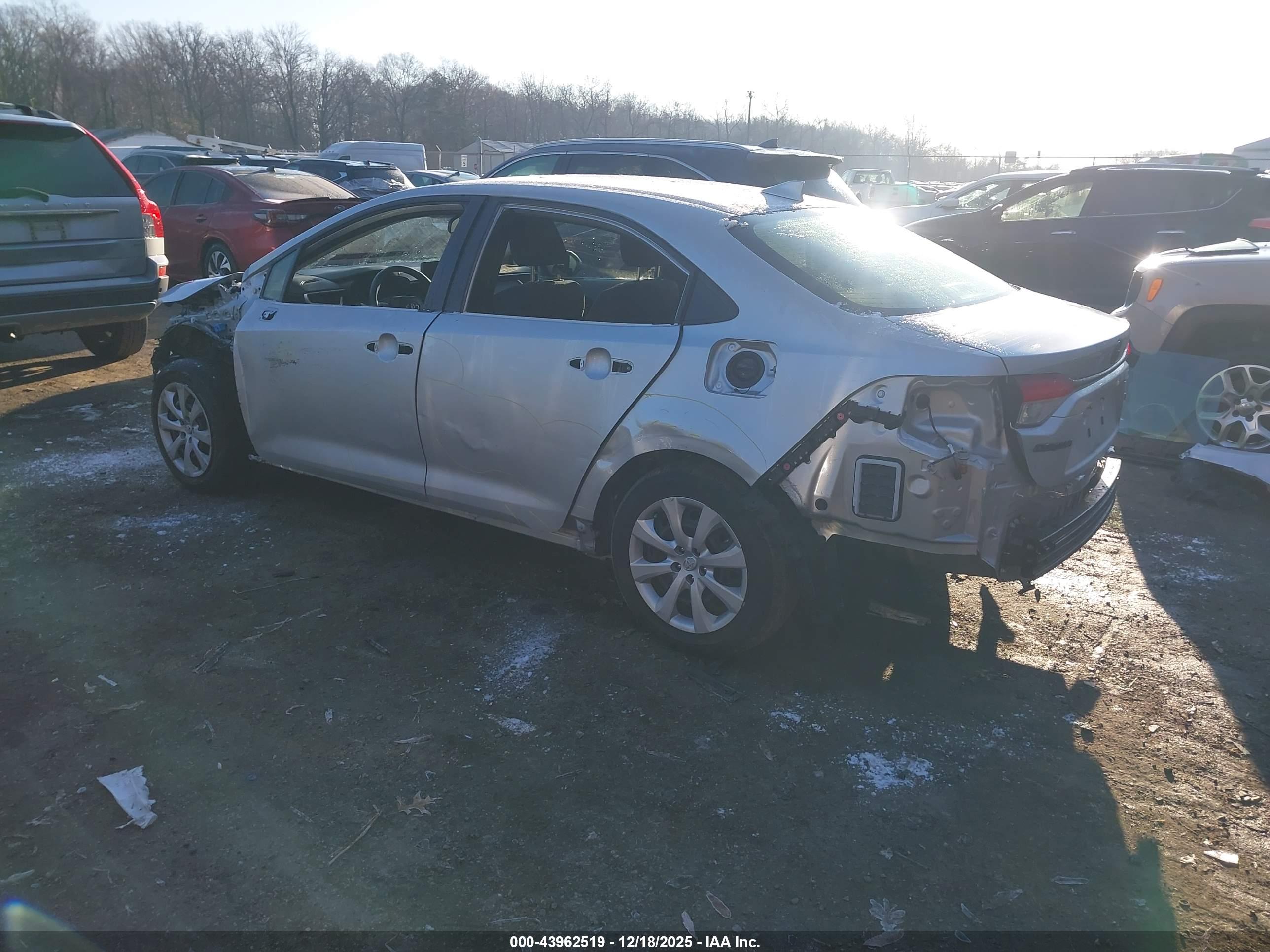 TOYOTA COROLLA image 3
